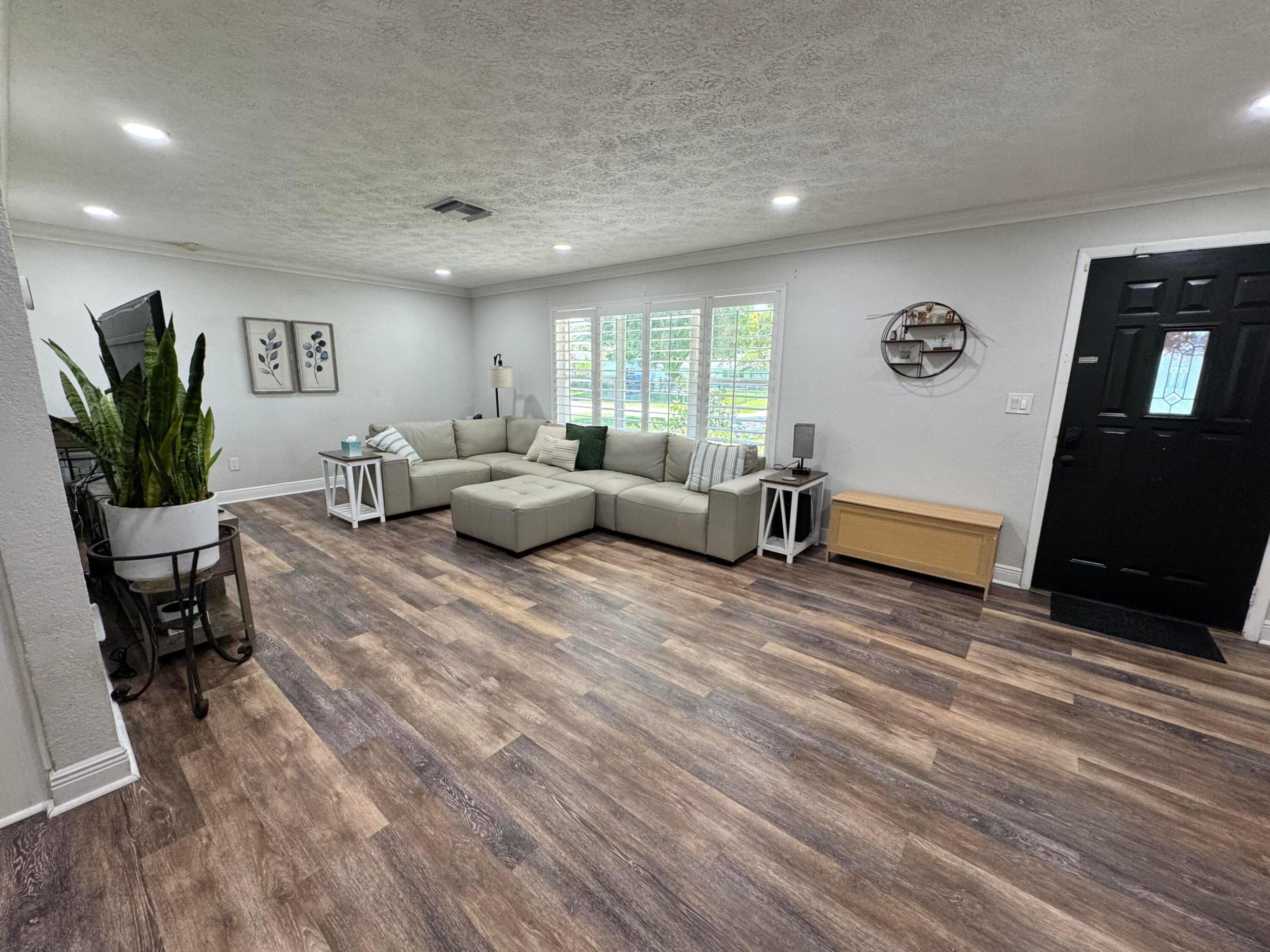 7828 Saint Andrews Road Property Photo 7