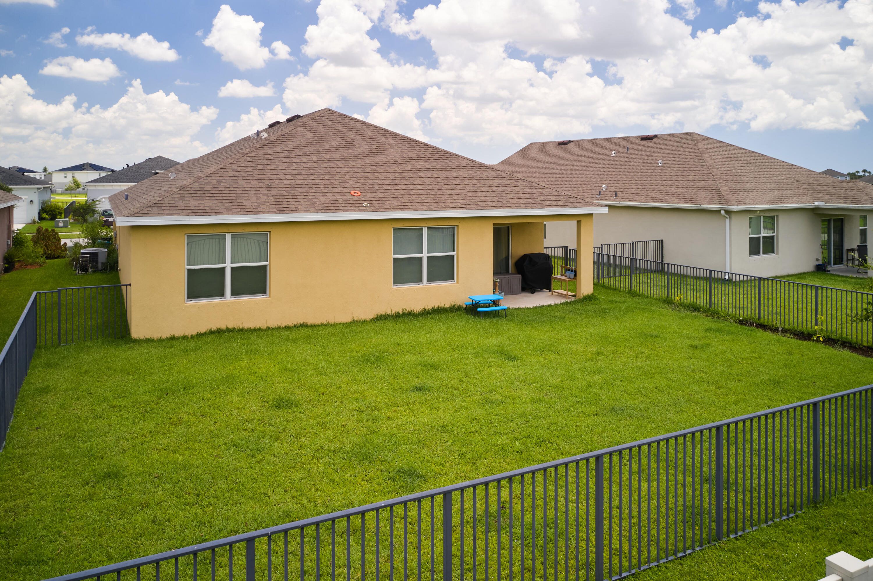 10953 Sw Tessili Way Property Photo 25