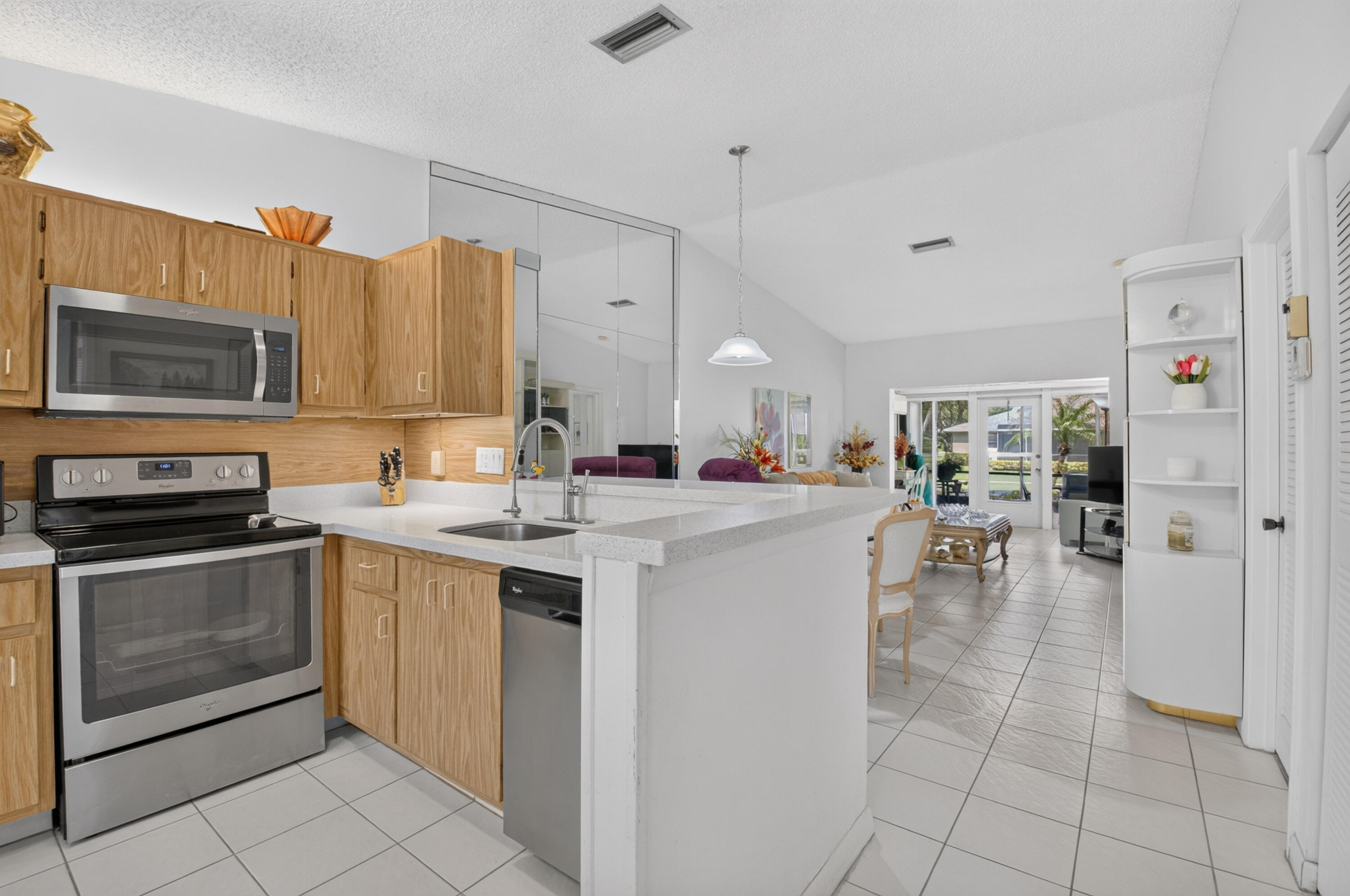18925 Argosy Drive B Property Photo 6