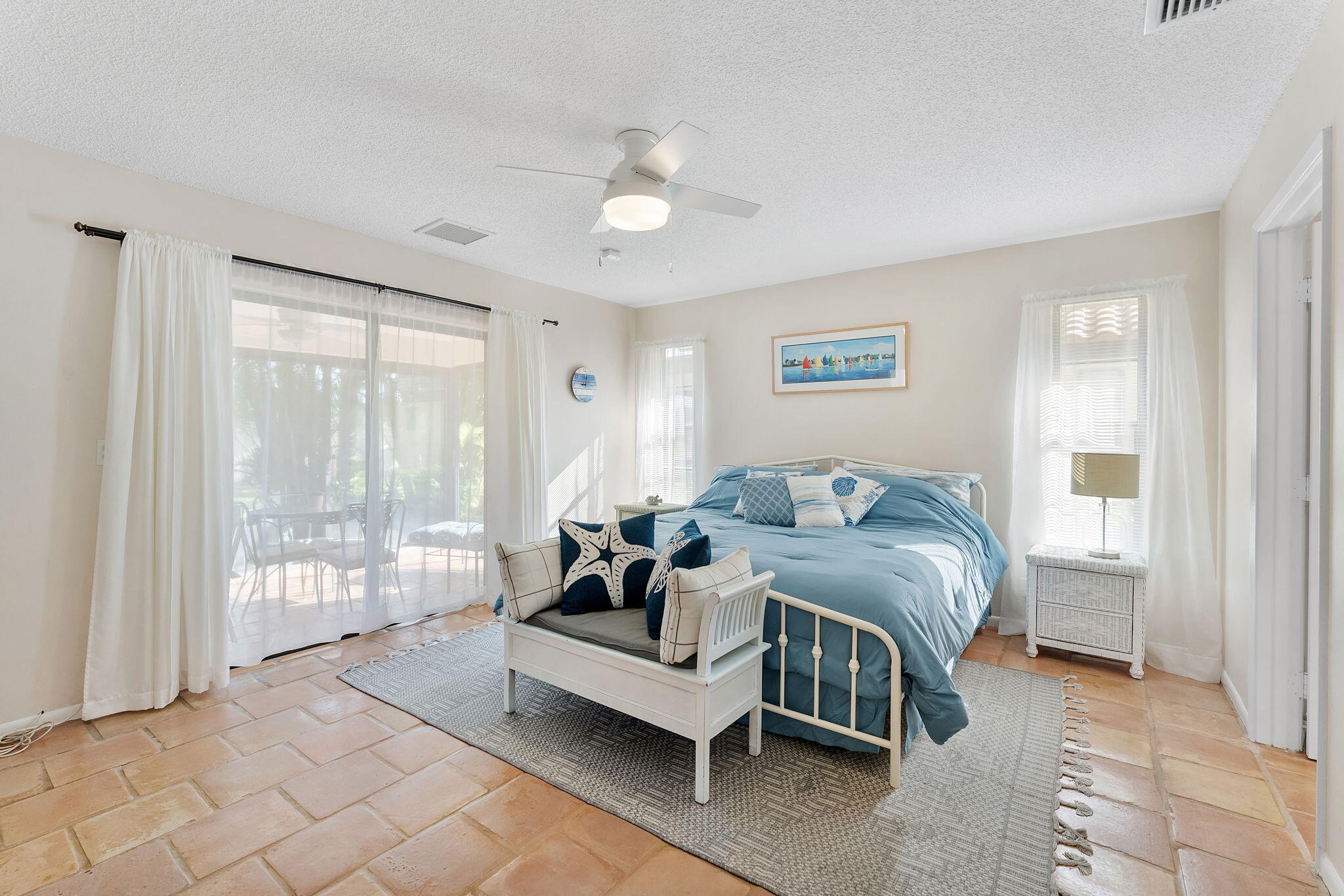 5861 Sunswept Lane B Property Photo 13