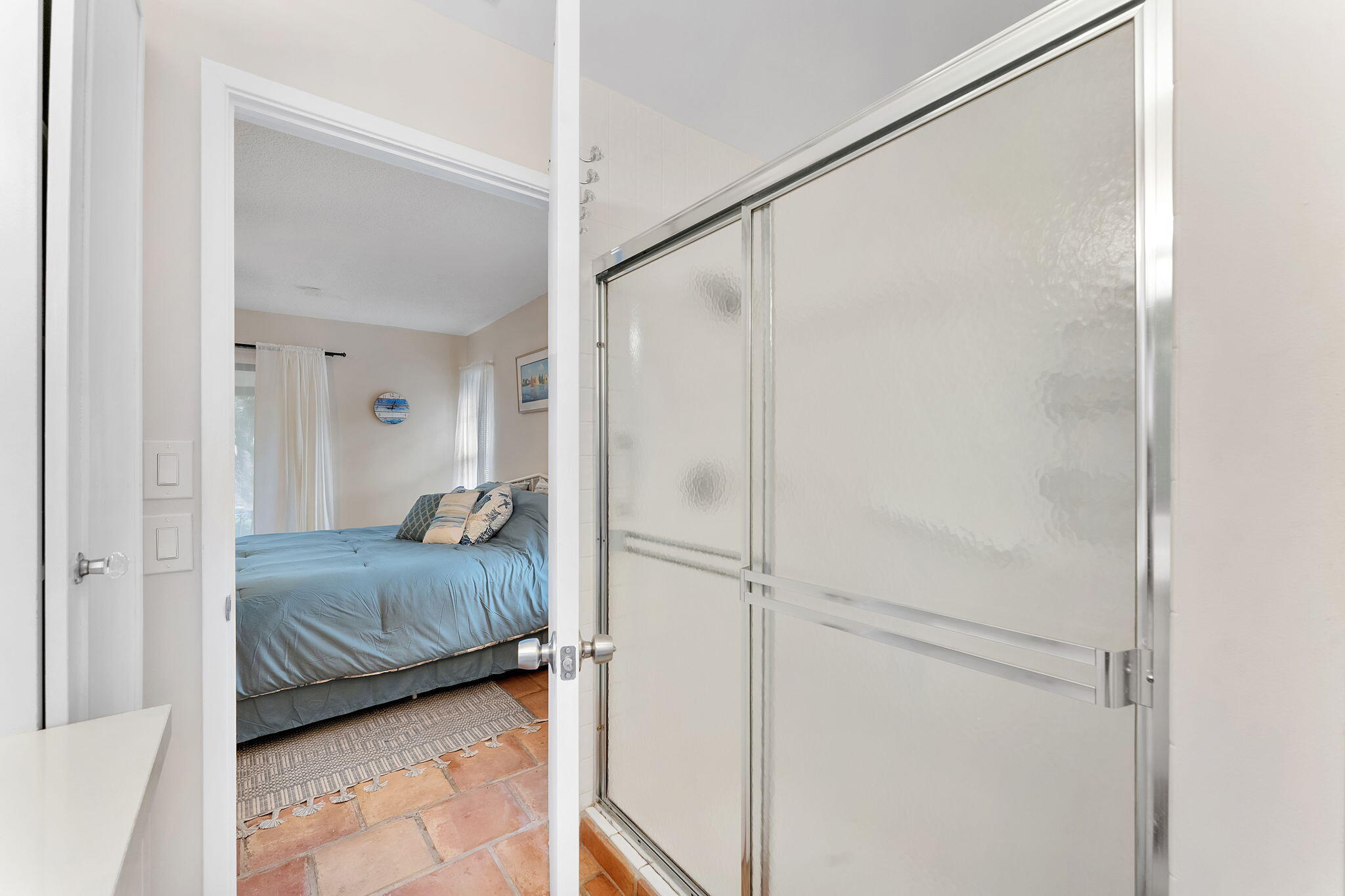 5861 Sunswept Lane B Property Photo 18