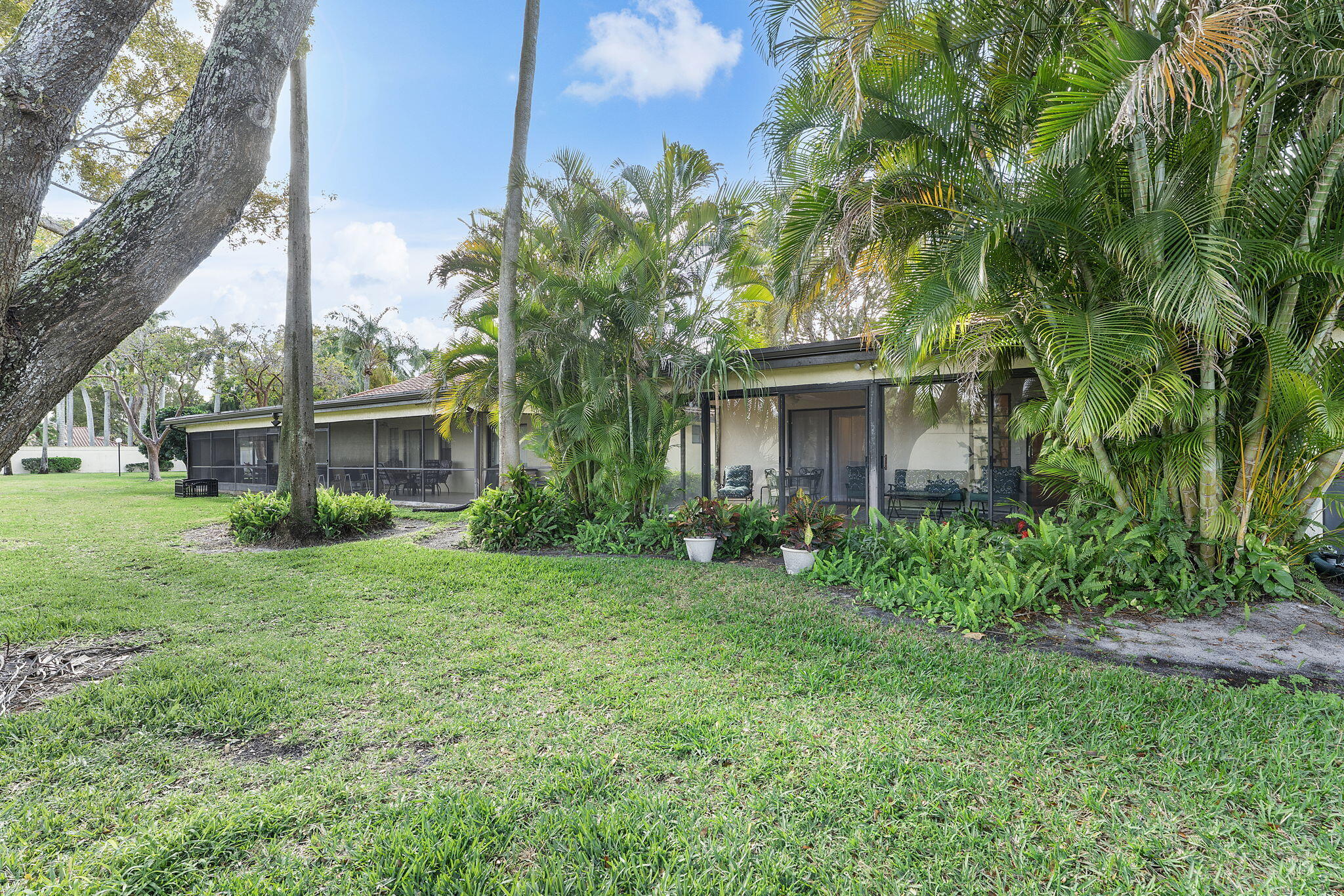 5861 Sunswept Lane B Property Photo 23