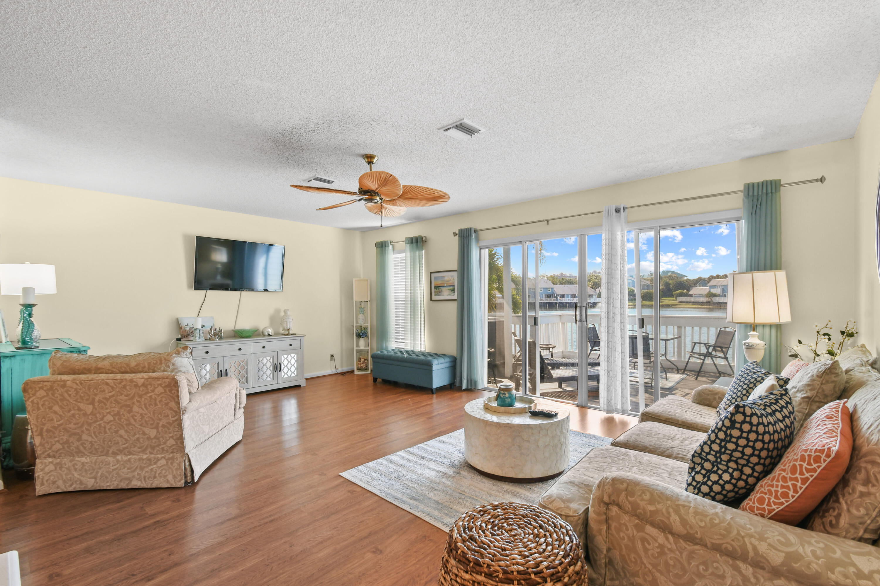 1216 Ocean Dunes Circle Property Photo 15