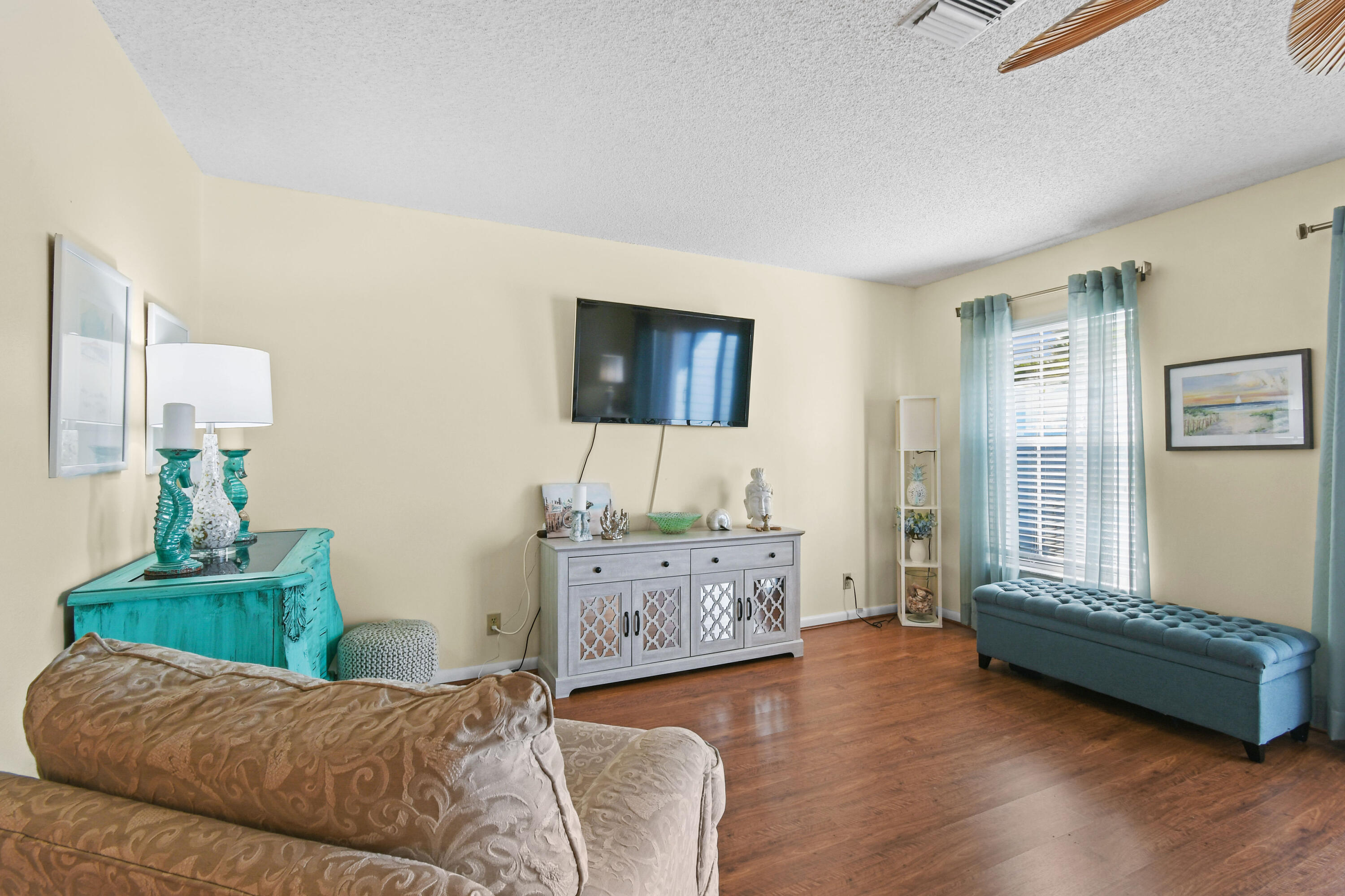 1216 Ocean Dunes Circle Property Photo 17