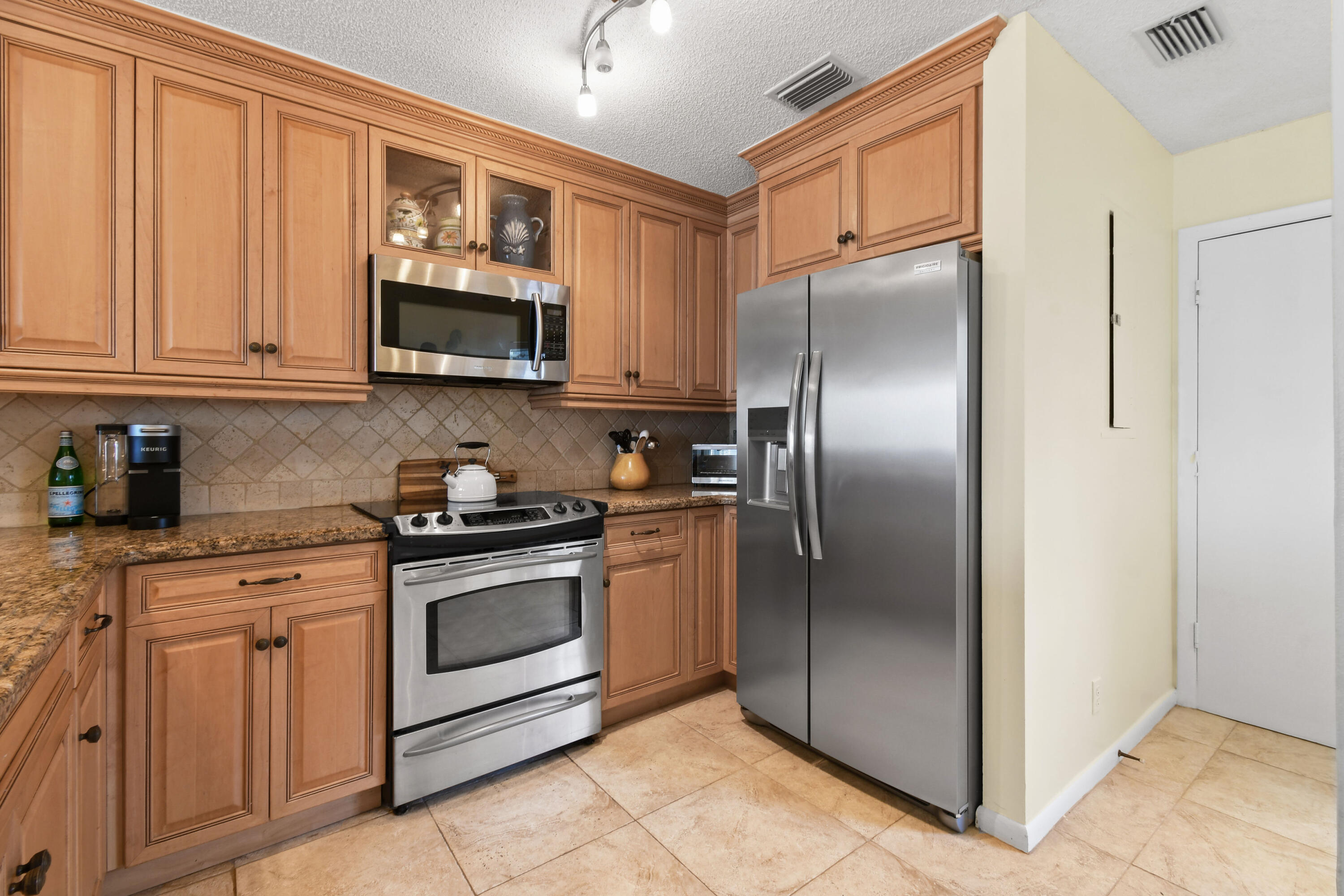 1216 Ocean Dunes Circle Property Photo 21