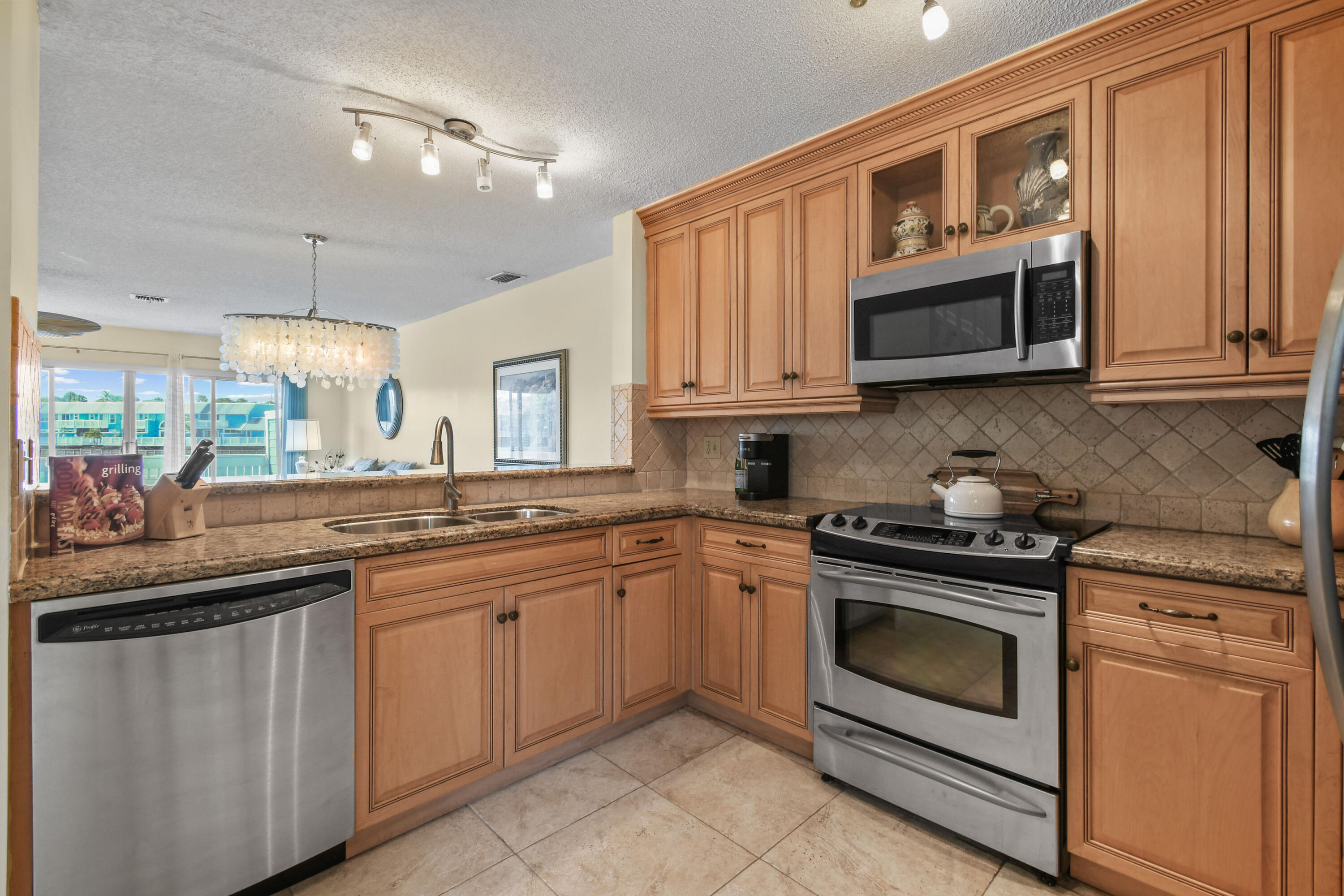 1216 Ocean Dunes Circle Property Photo 24
