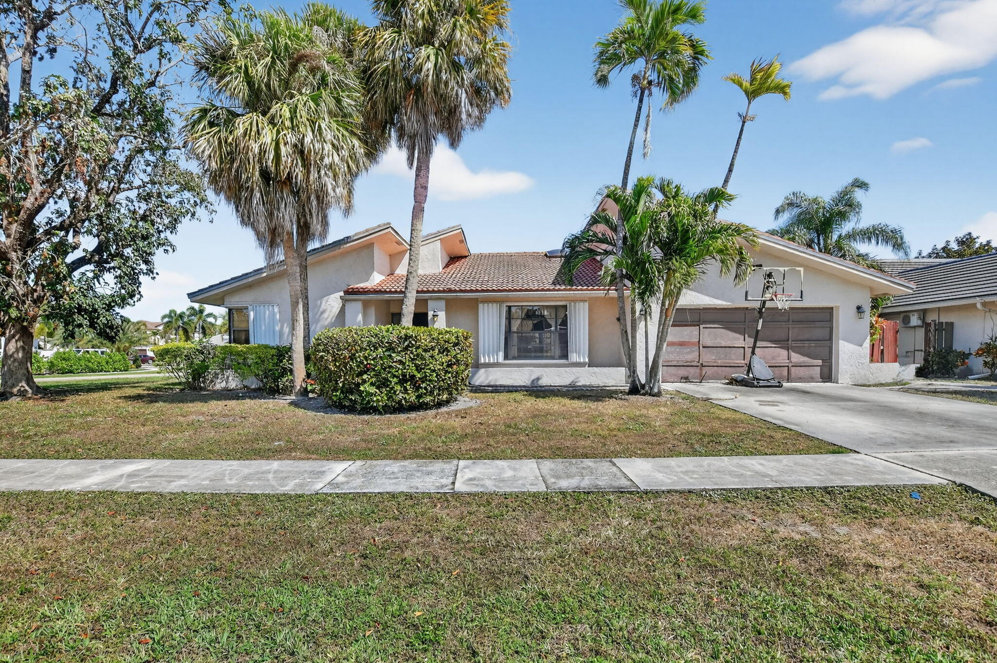 22220 Morning Glory Terrace Property Photo 4