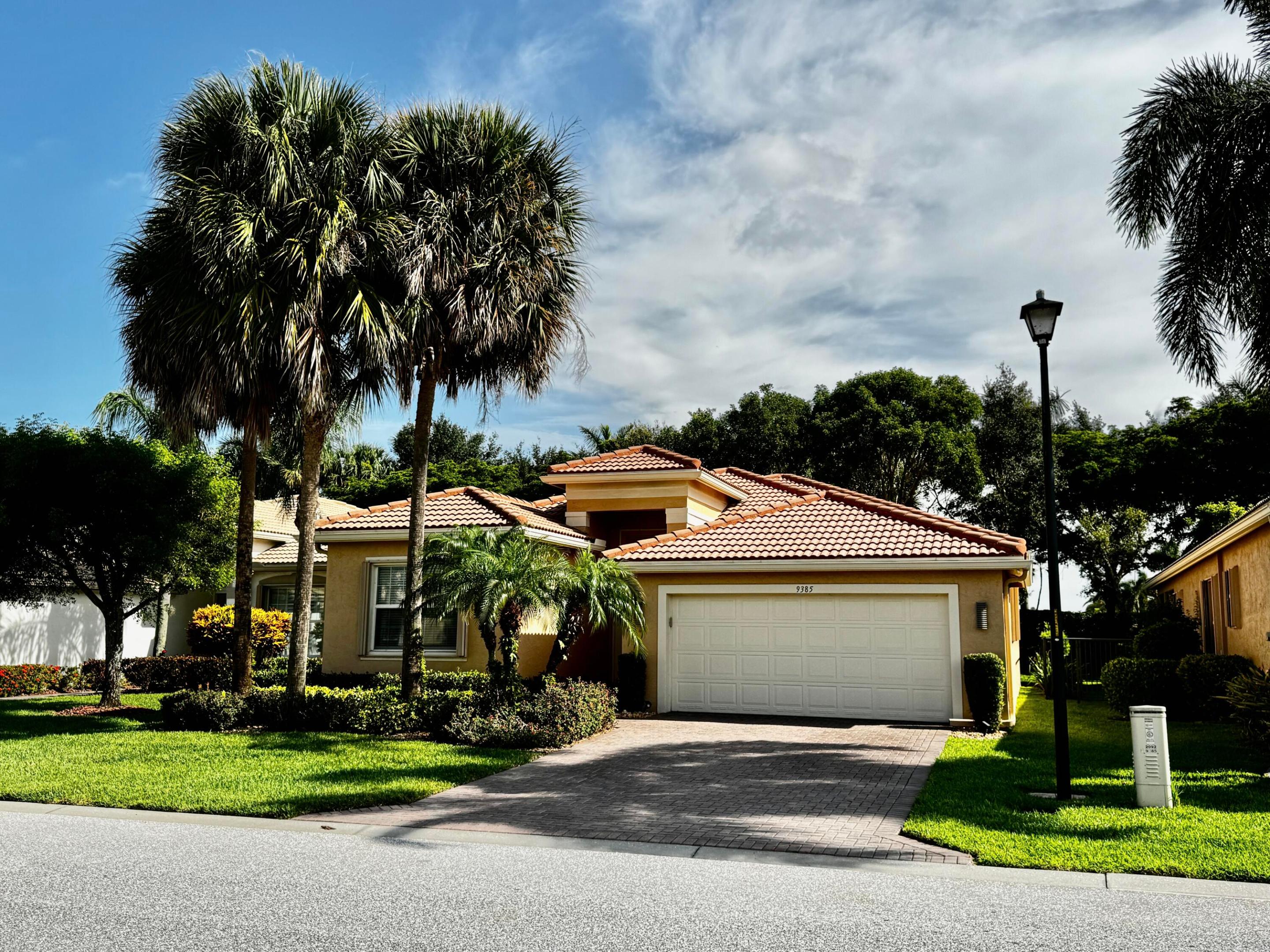 9385 Ivory Isle Road Property Photo 1