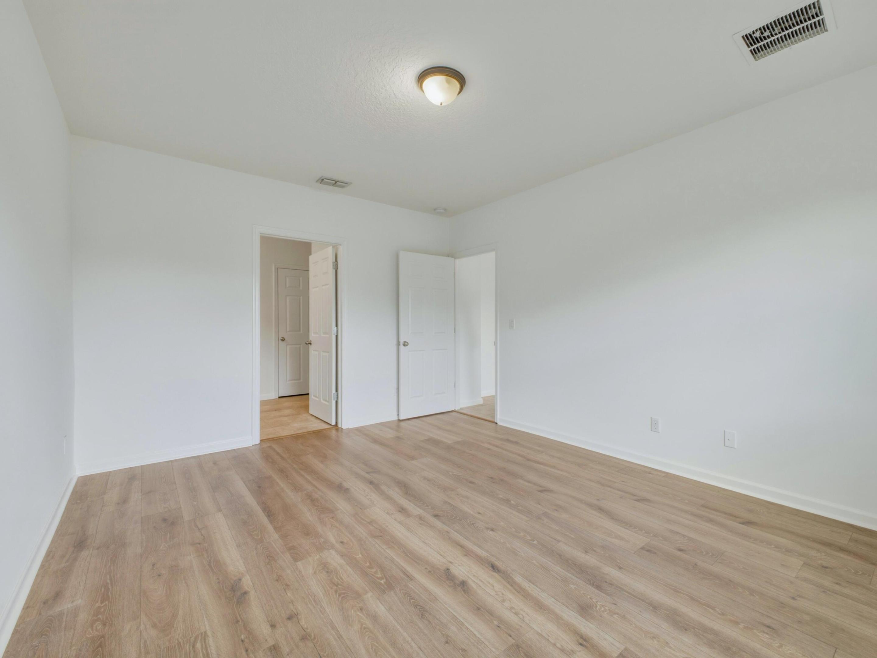 718 Sw Crean Terrace Sw Property Photo 18