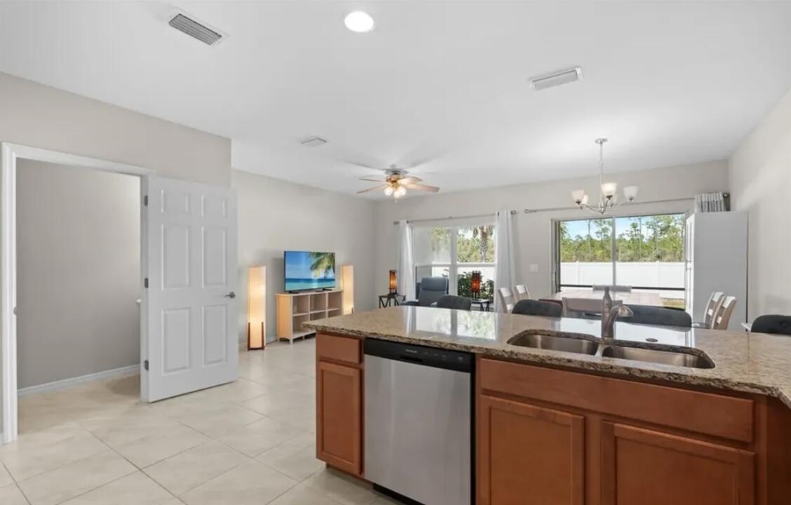 3725 Crofton Court Property Photo 17