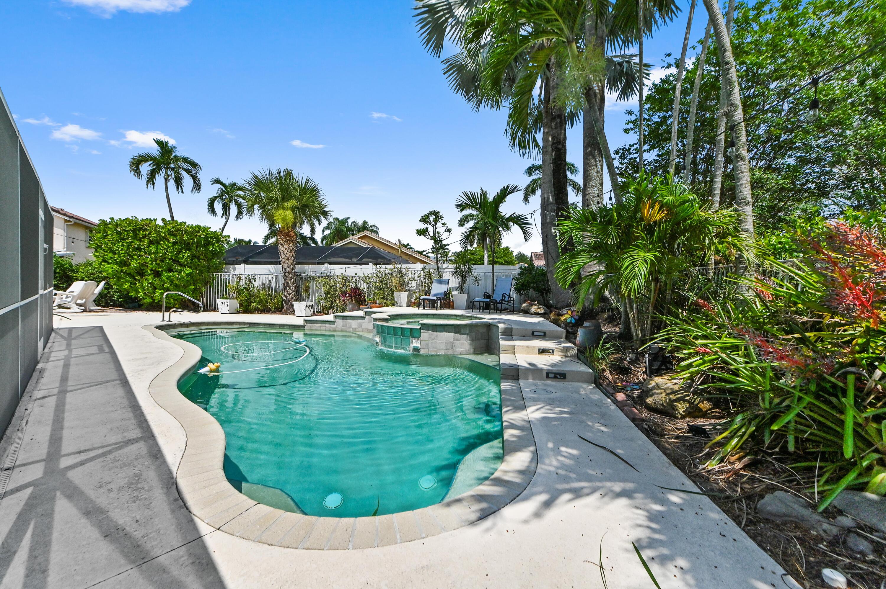 7461 Anadale Circle Property Photo 4