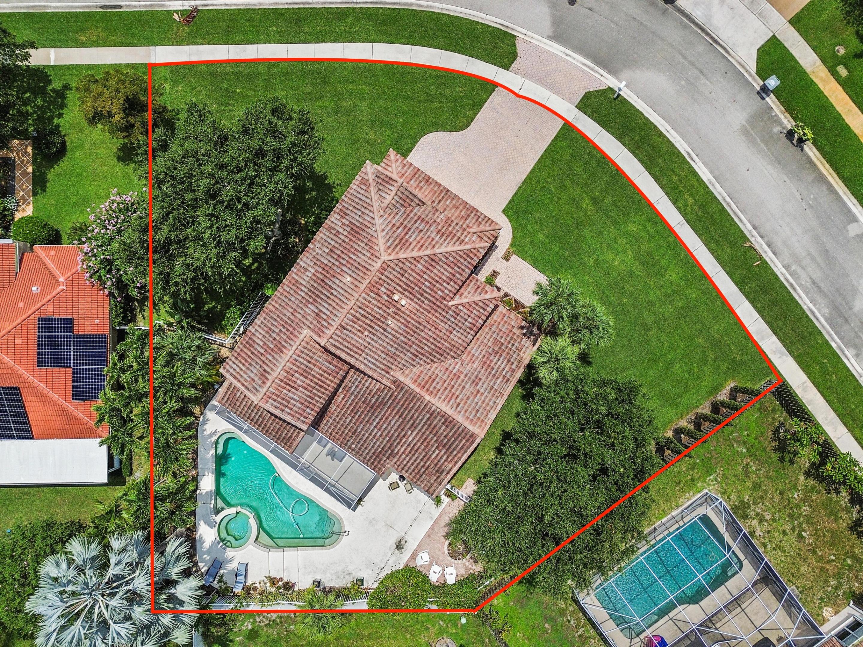 7461 Anadale Circle Property Photo 5