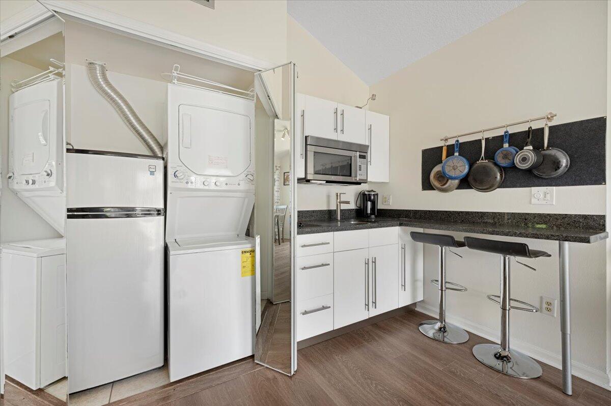11863 Wimbledon Circle 524 Property Photo 12