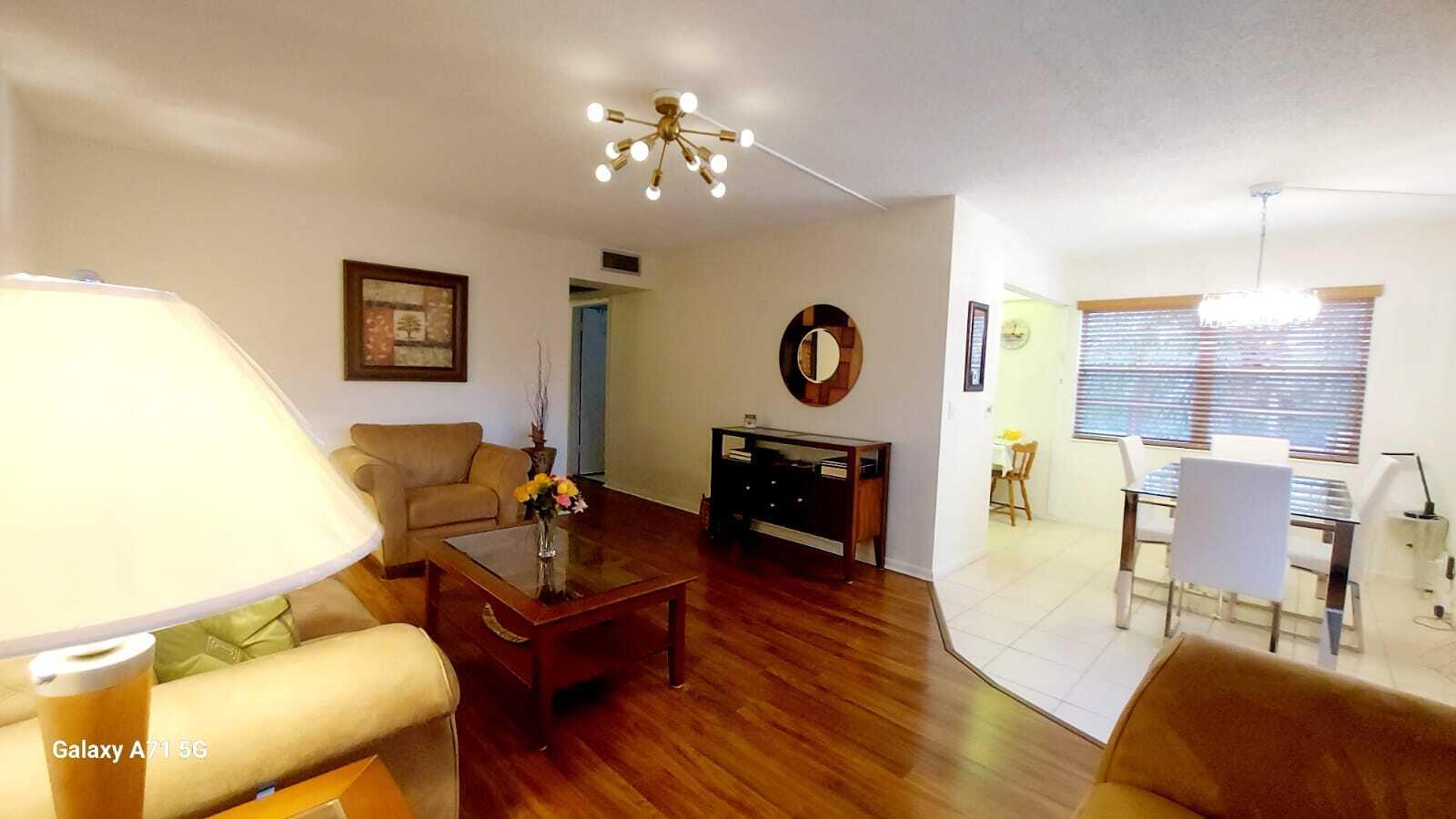 280 Suffolk G Property Photo 6