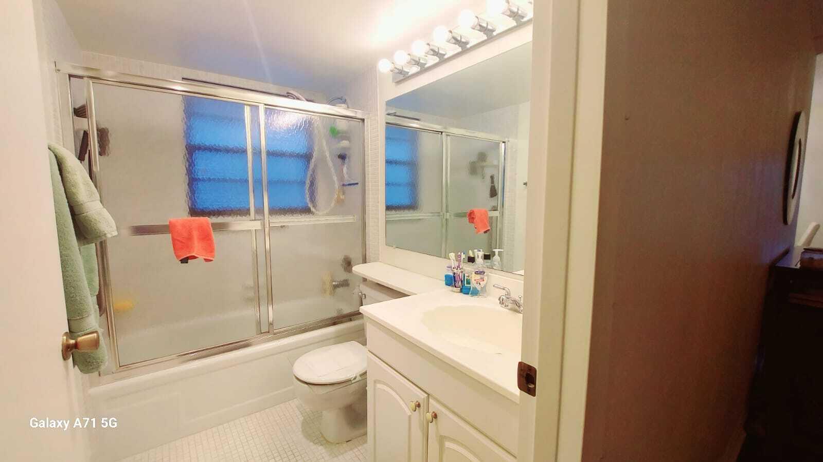 280 Suffolk G Property Photo 16