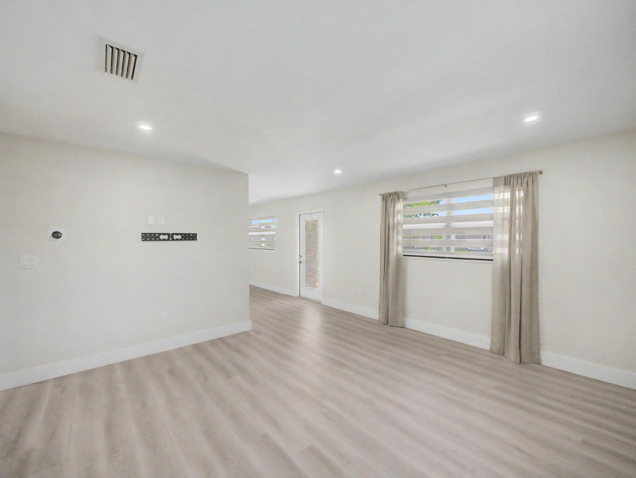 9298 Birmingham Drive Property Photo 3