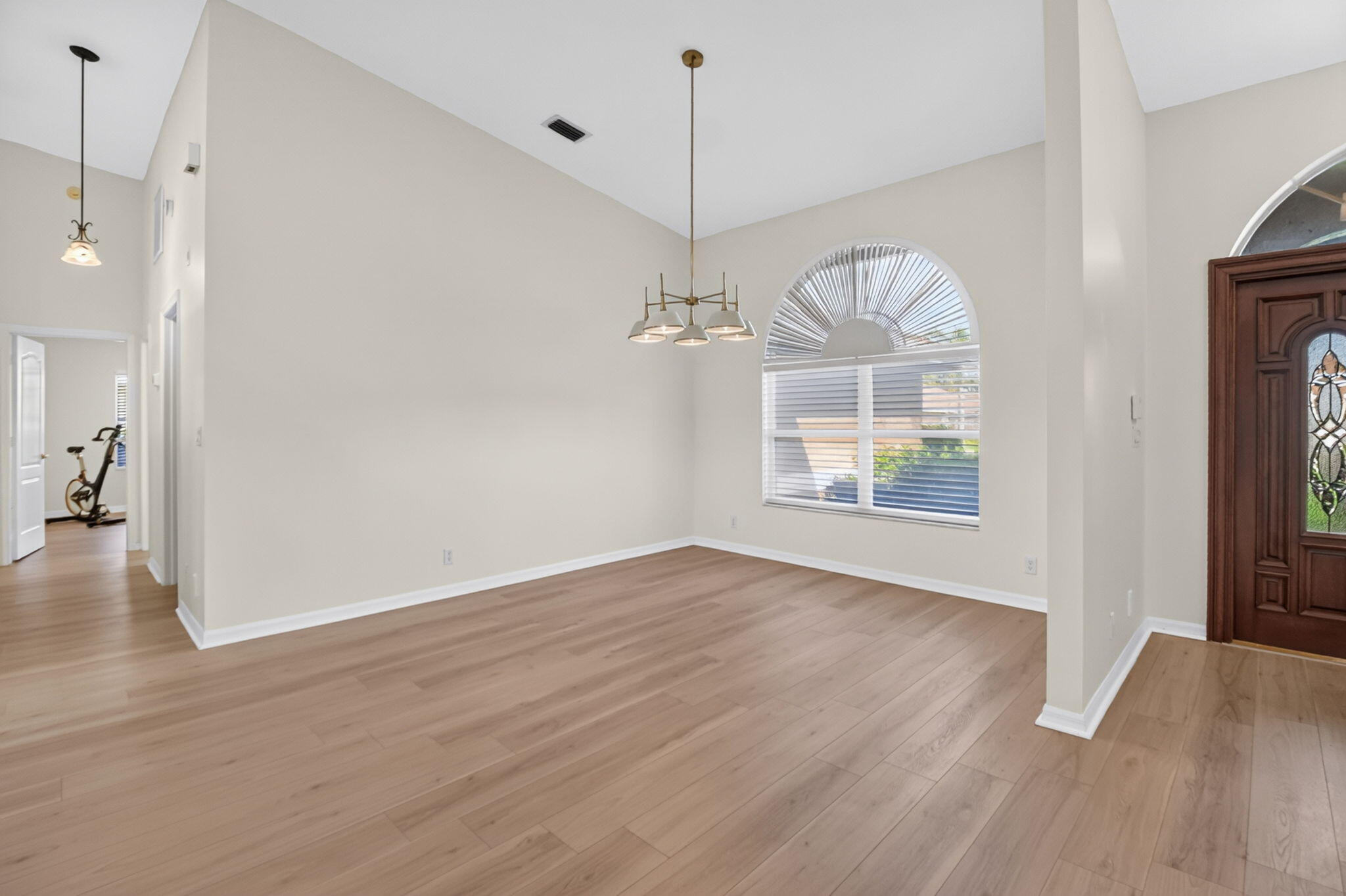 13578 Chatsworth Village Drive Property Photo 10
