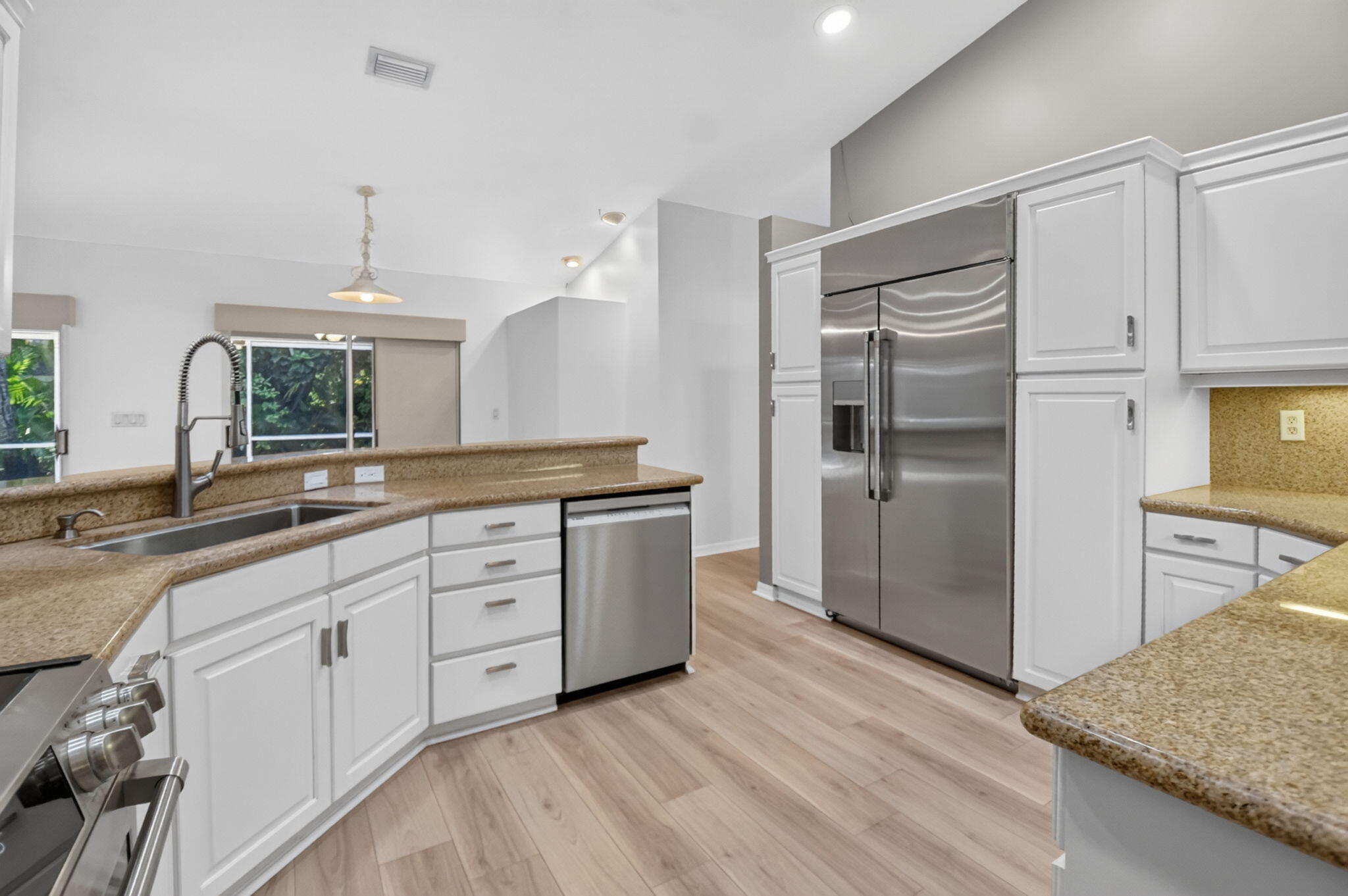 13578 Chatsworth Village Drive Property Photo 23