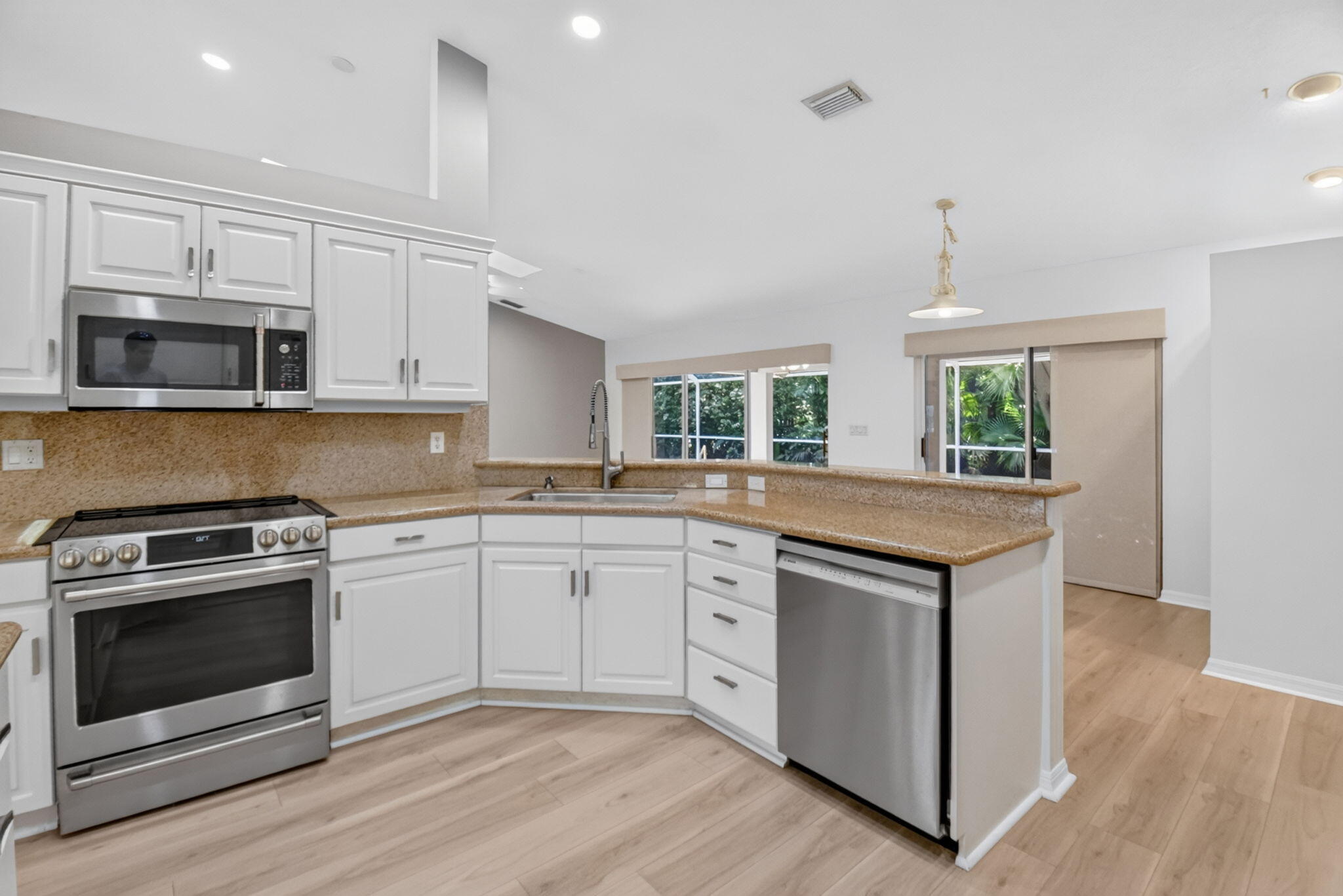 13578 Chatsworth Village Drive Property Photo 63