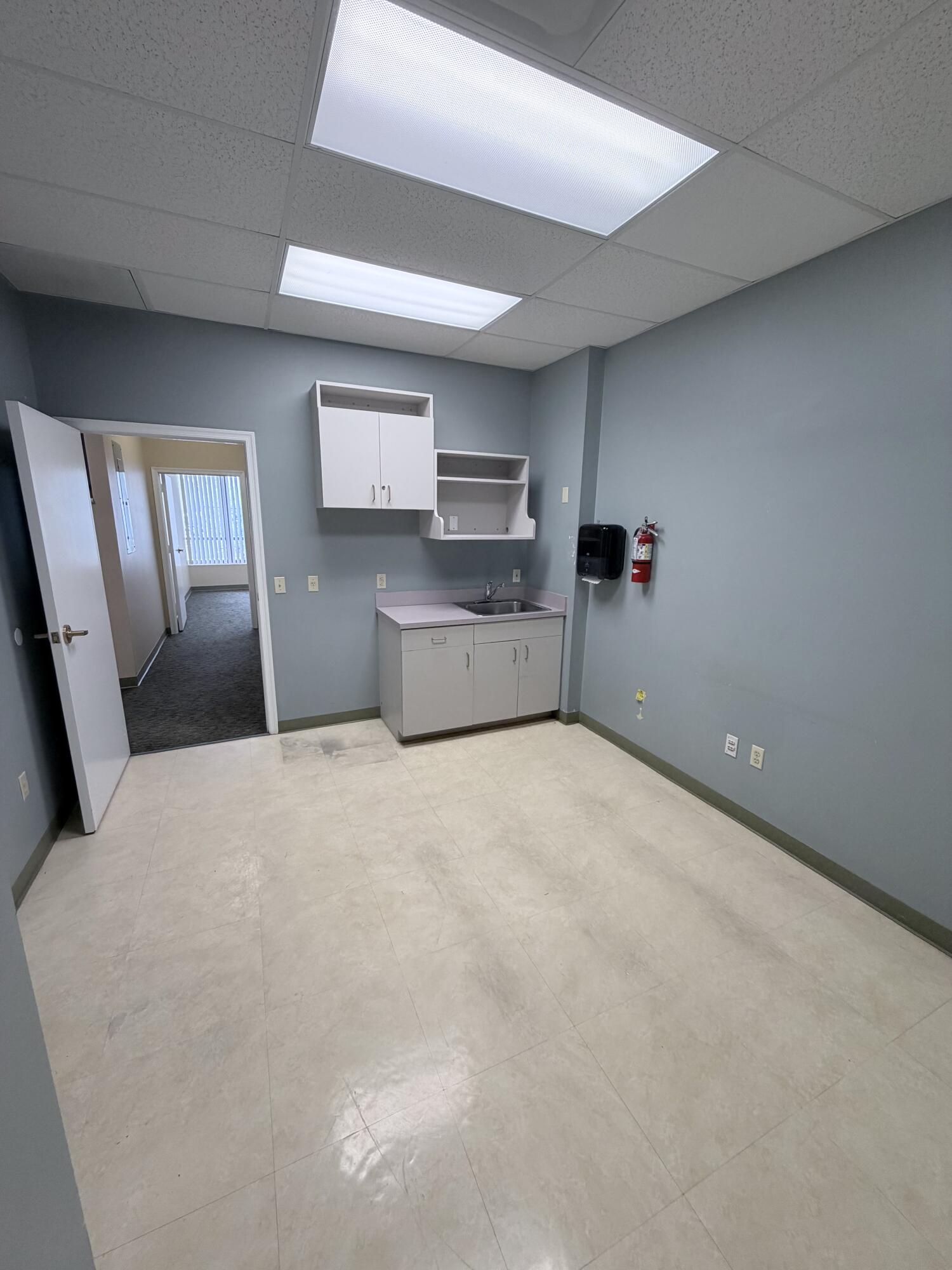 900 Se Ocean Boulevard F256 Property Photo 5