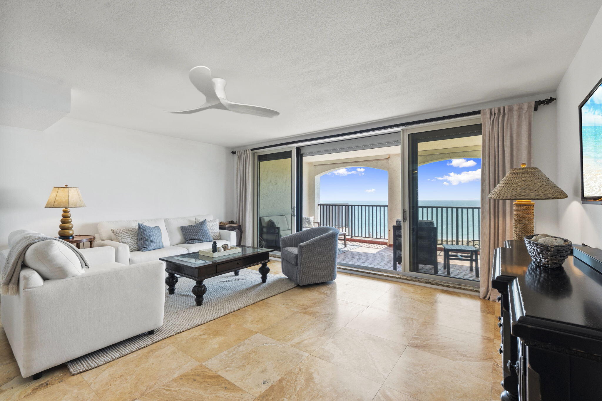 4651 Ne Ocean Boulevard B-29 Property Photo 5