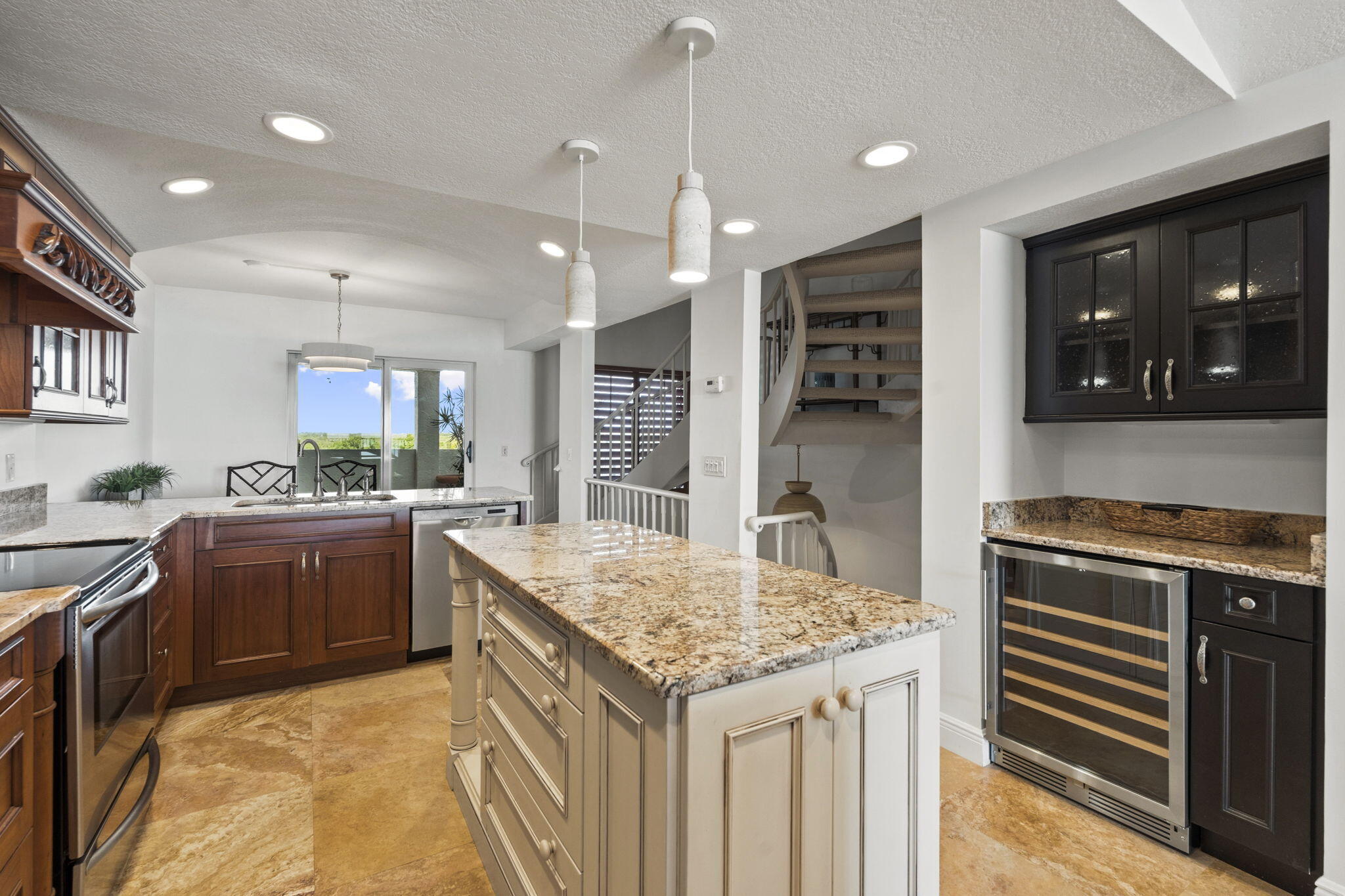 4651 Ne Ocean Boulevard B-29 Property Photo 7
