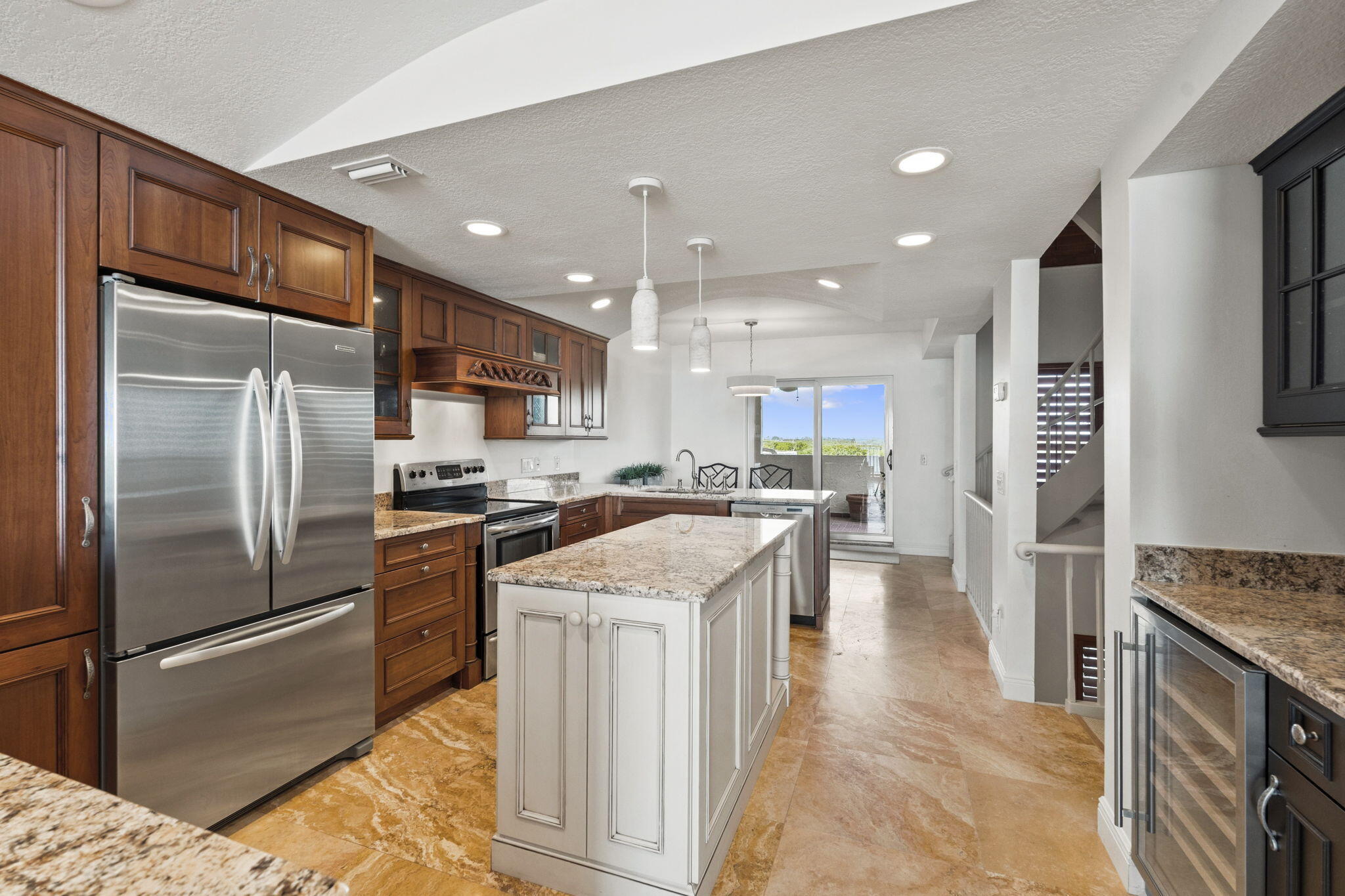 4651 Ne Ocean Boulevard B-29 Property Photo 8
