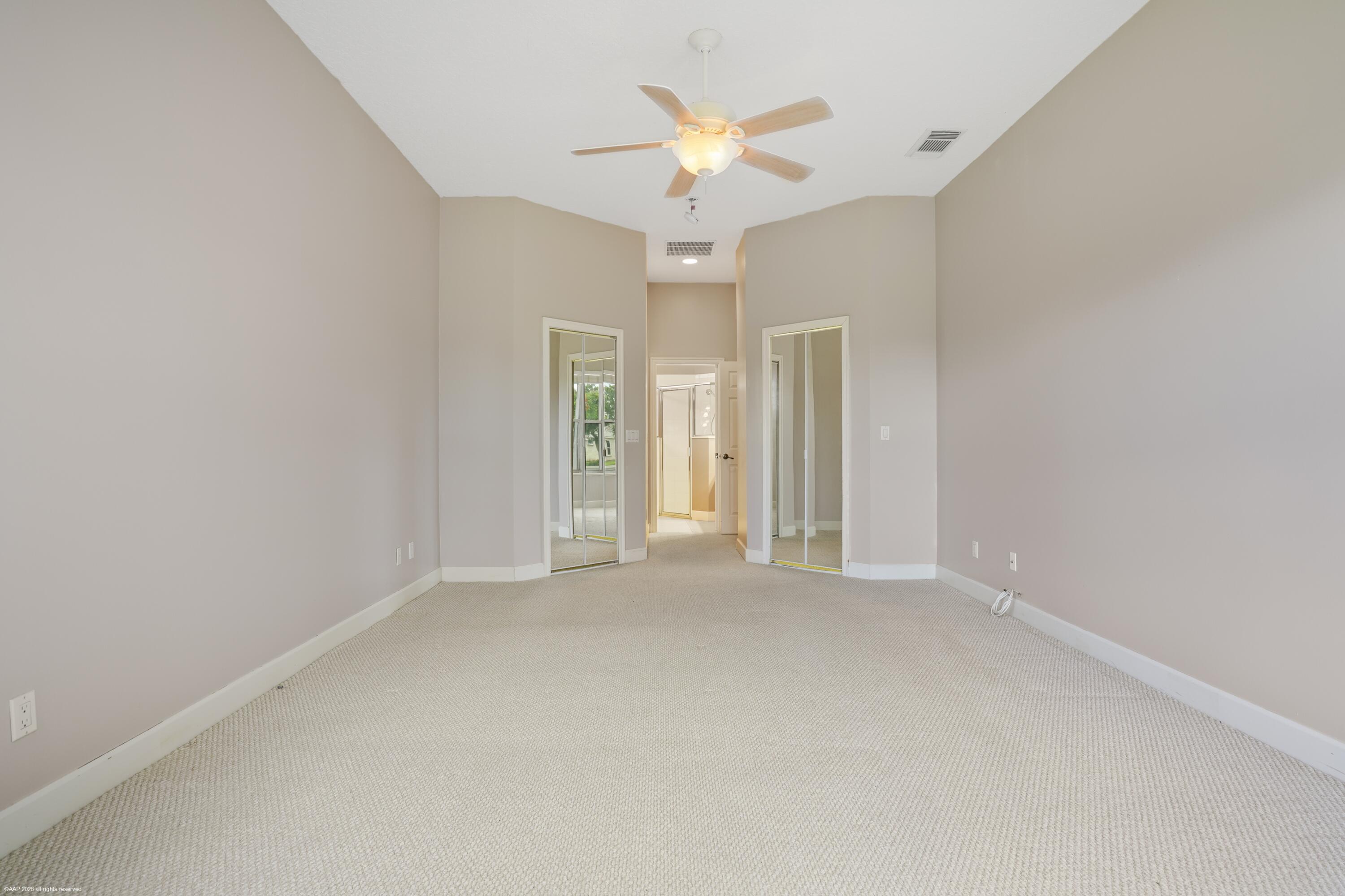 442 Ne Leaping Frog Way Property Photo 17