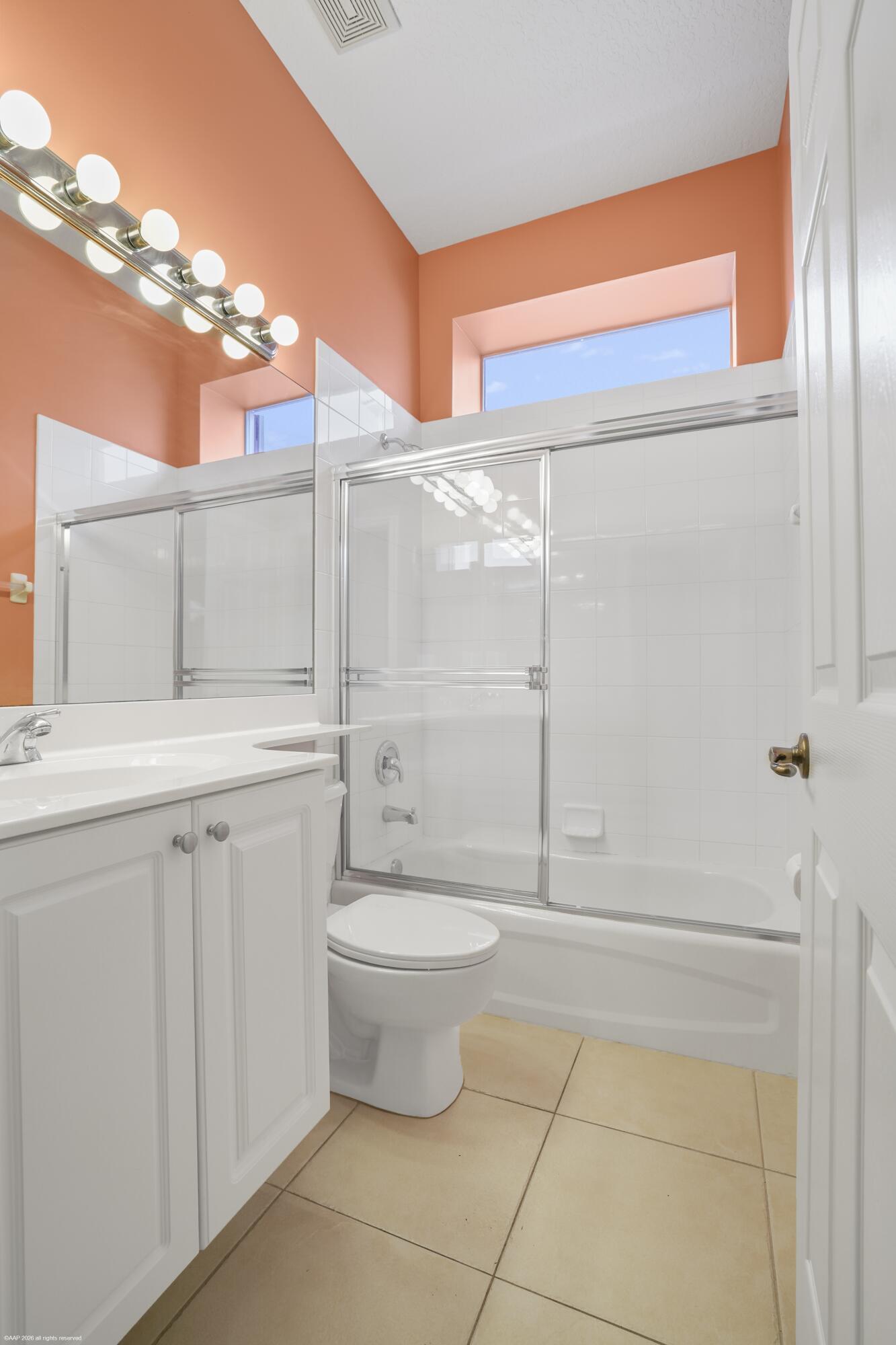 442 Ne Leaping Frog Way Property Photo 28