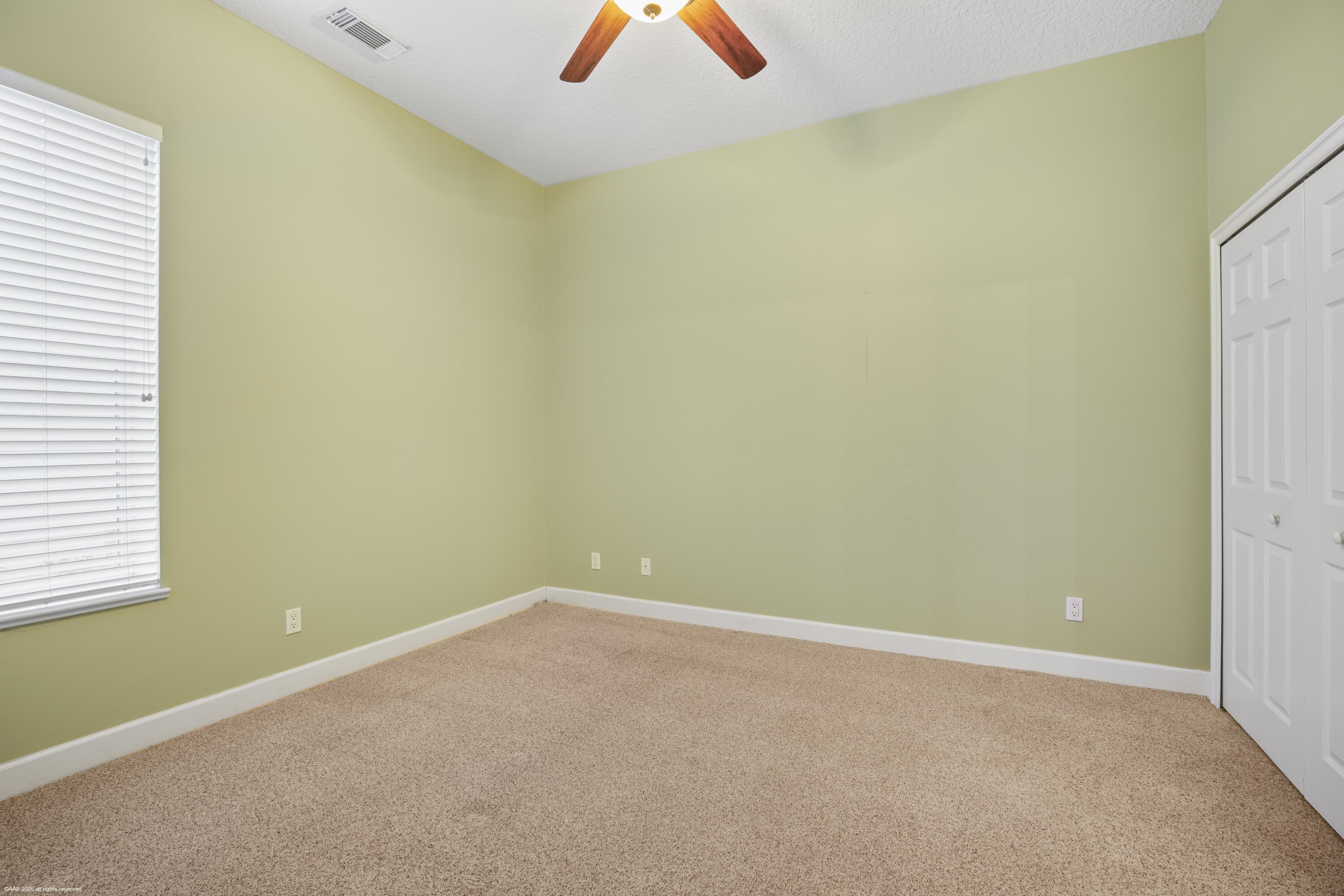 442 Ne Leaping Frog Way Property Photo 29