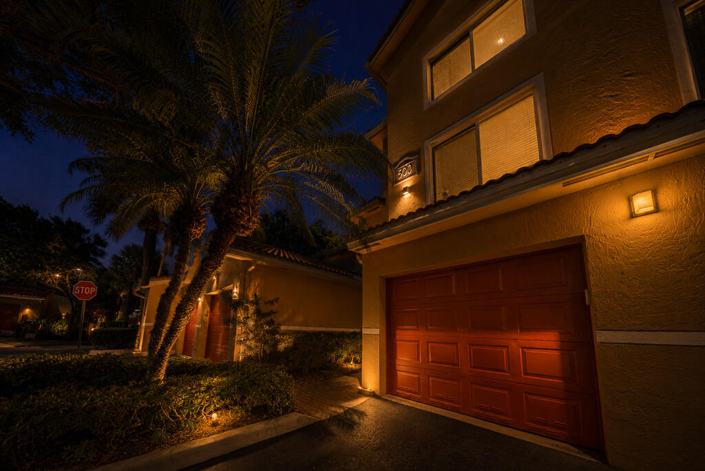 500 Scotia Drive 302 Property Photo 3