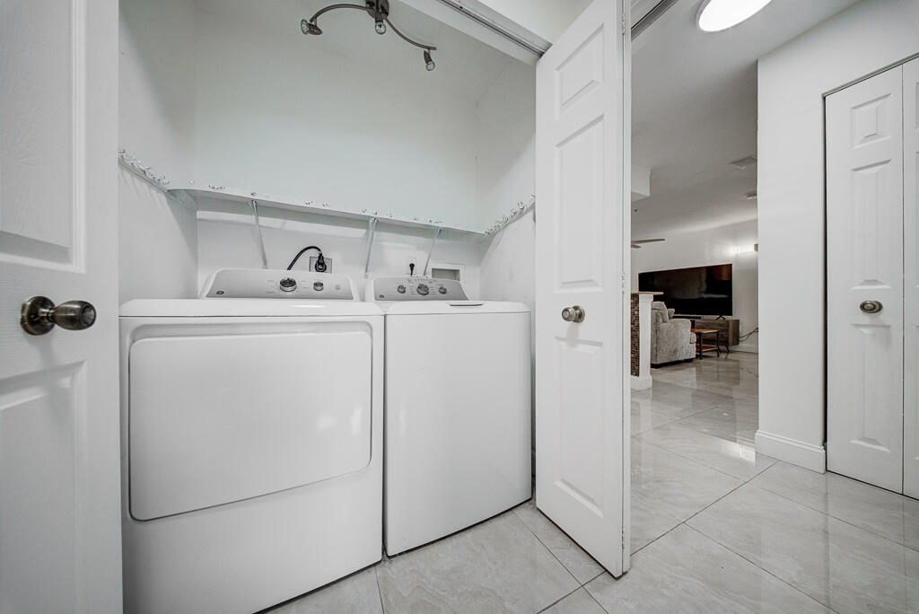 500 Scotia Drive 302 Property Photo 10