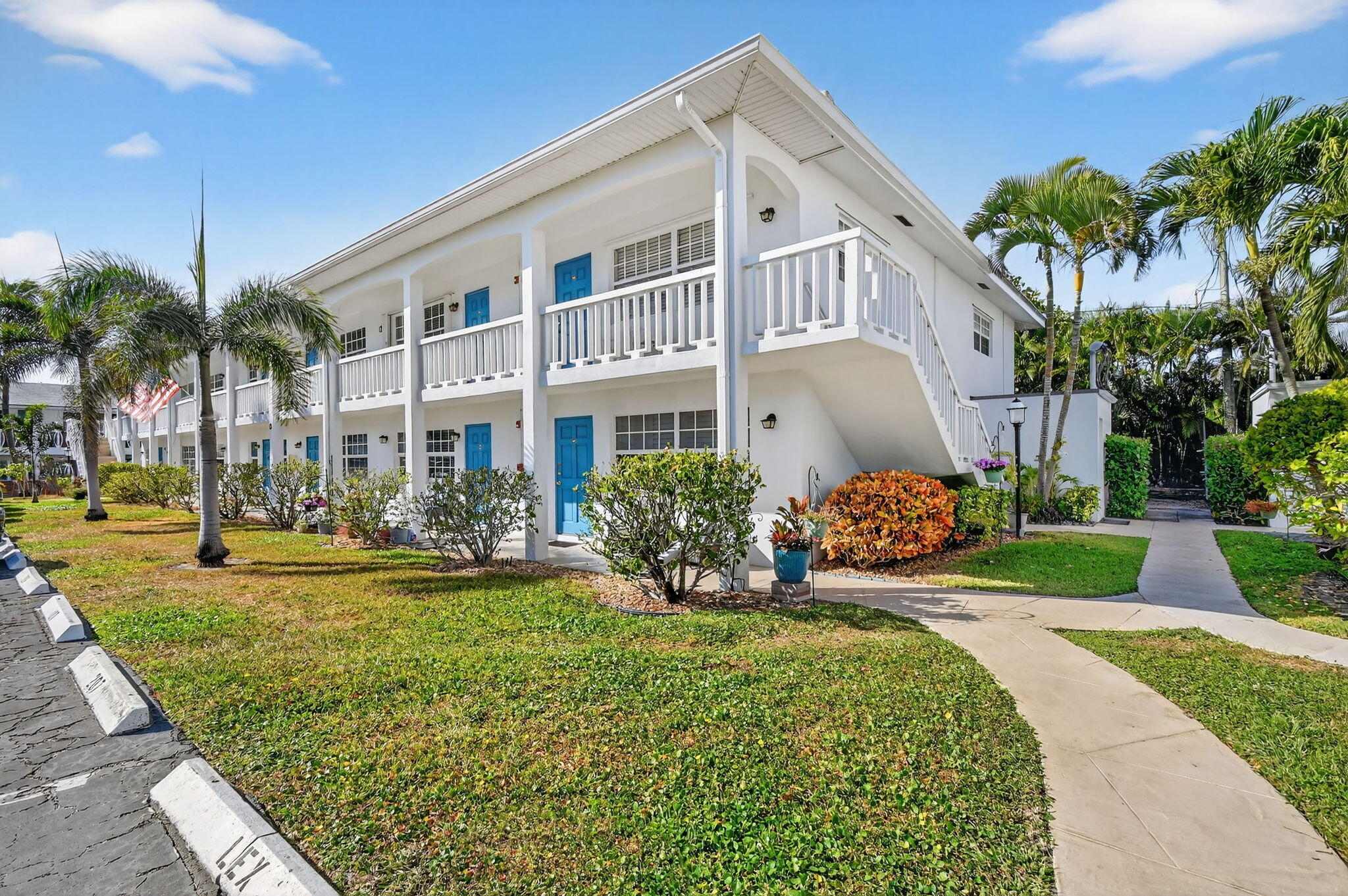 5505 N Ocean Boulevard 13-204 Property Photo 27