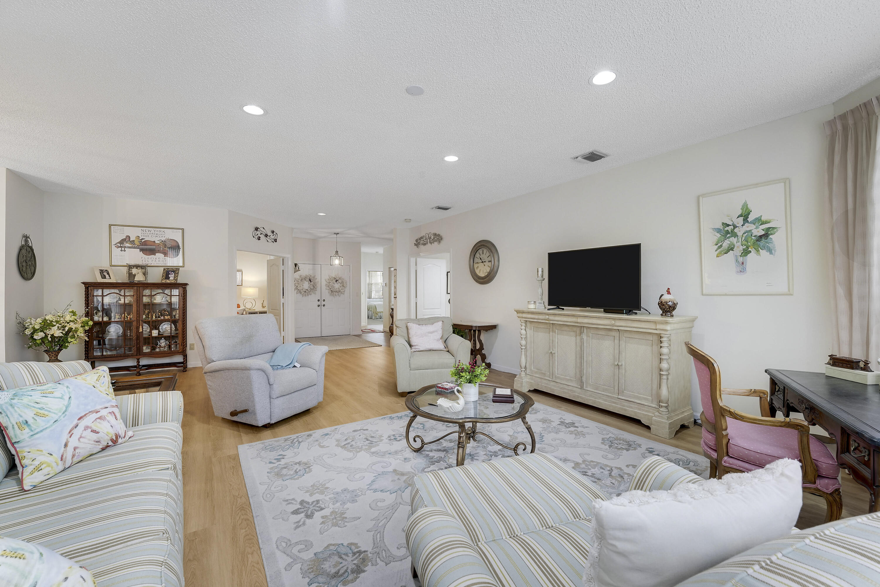 110 Legendary Circle Property Photo 7
