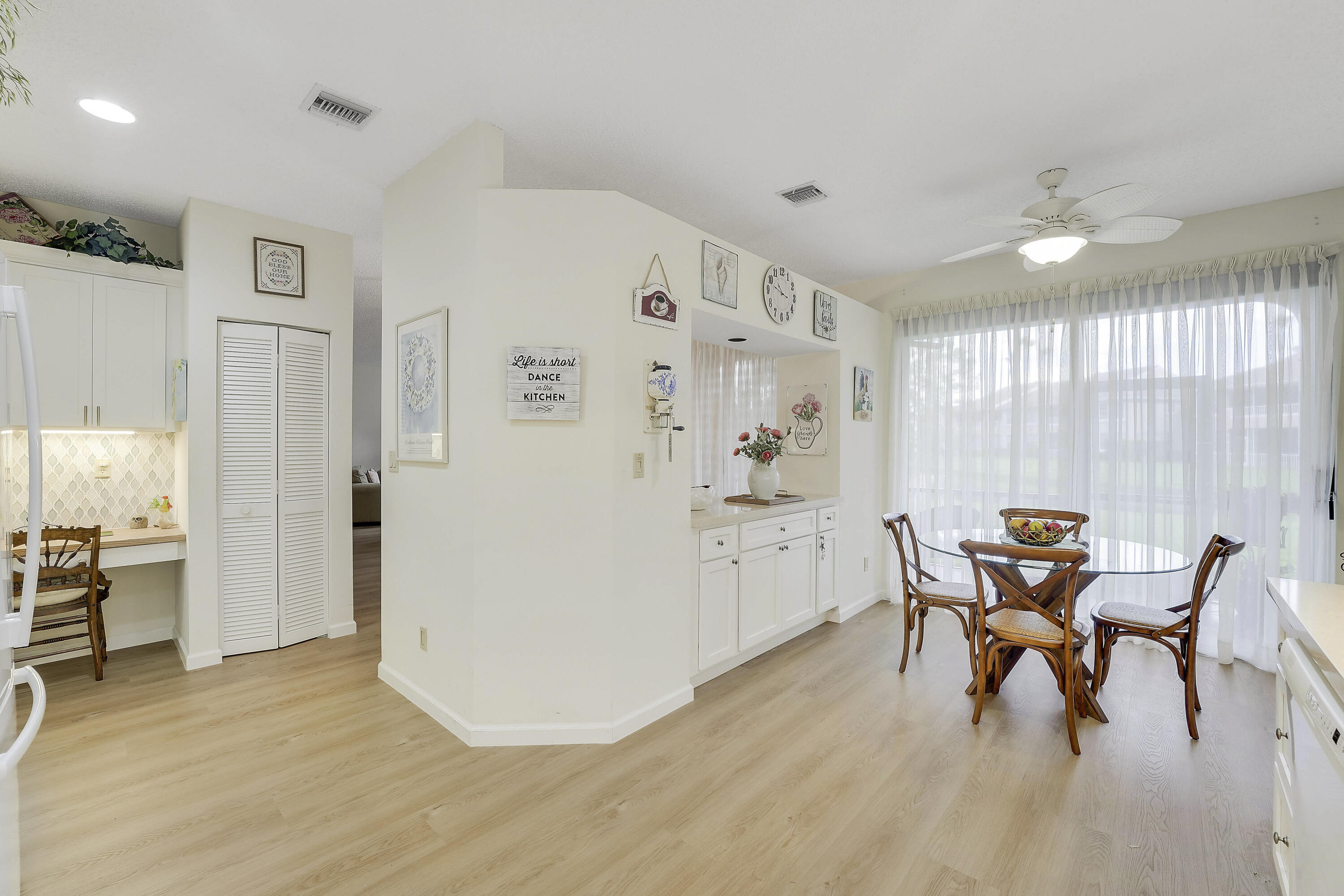 110 Legendary Circle Property Photo 14