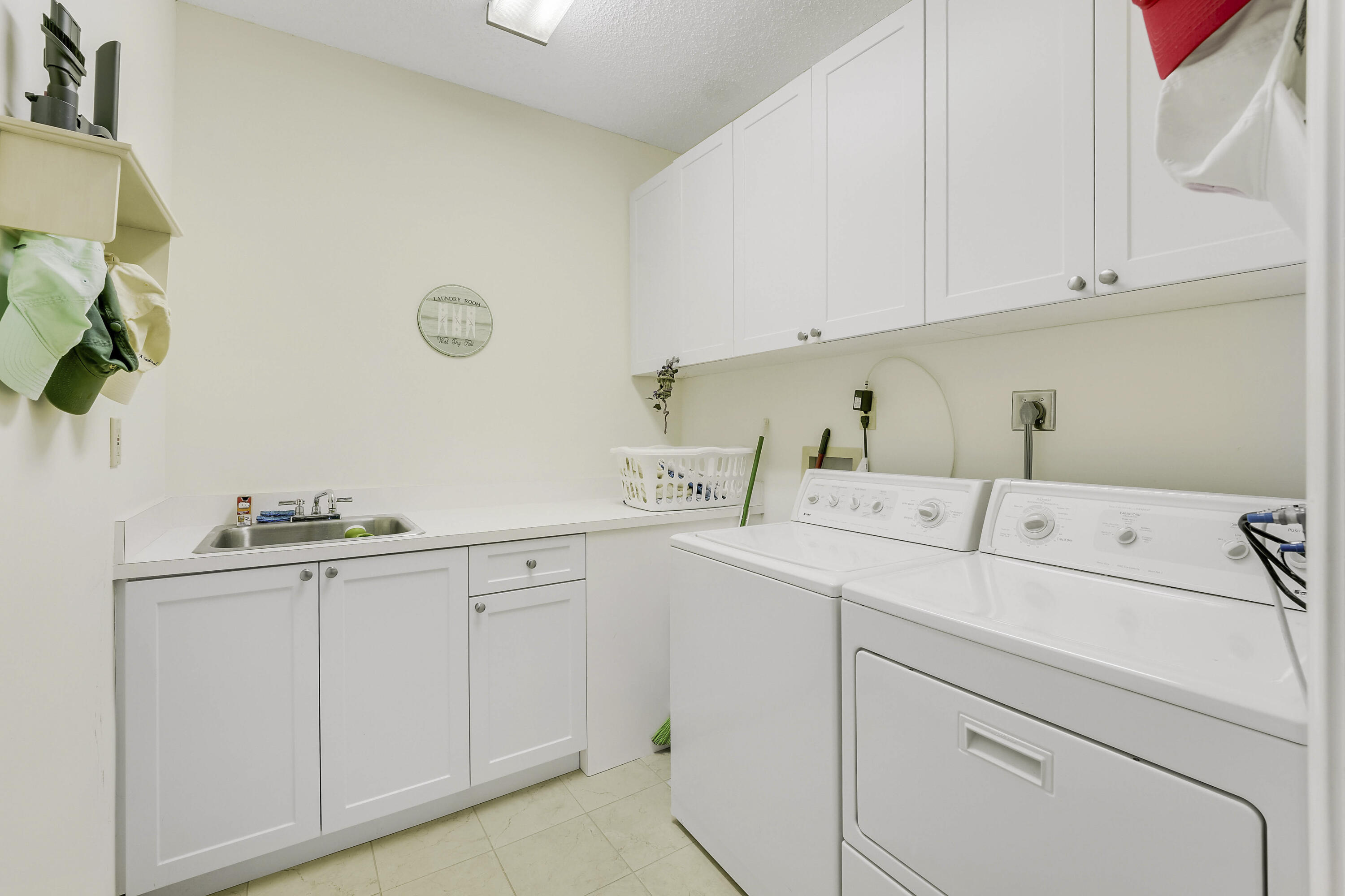 110 Legendary Circle Property Photo 27