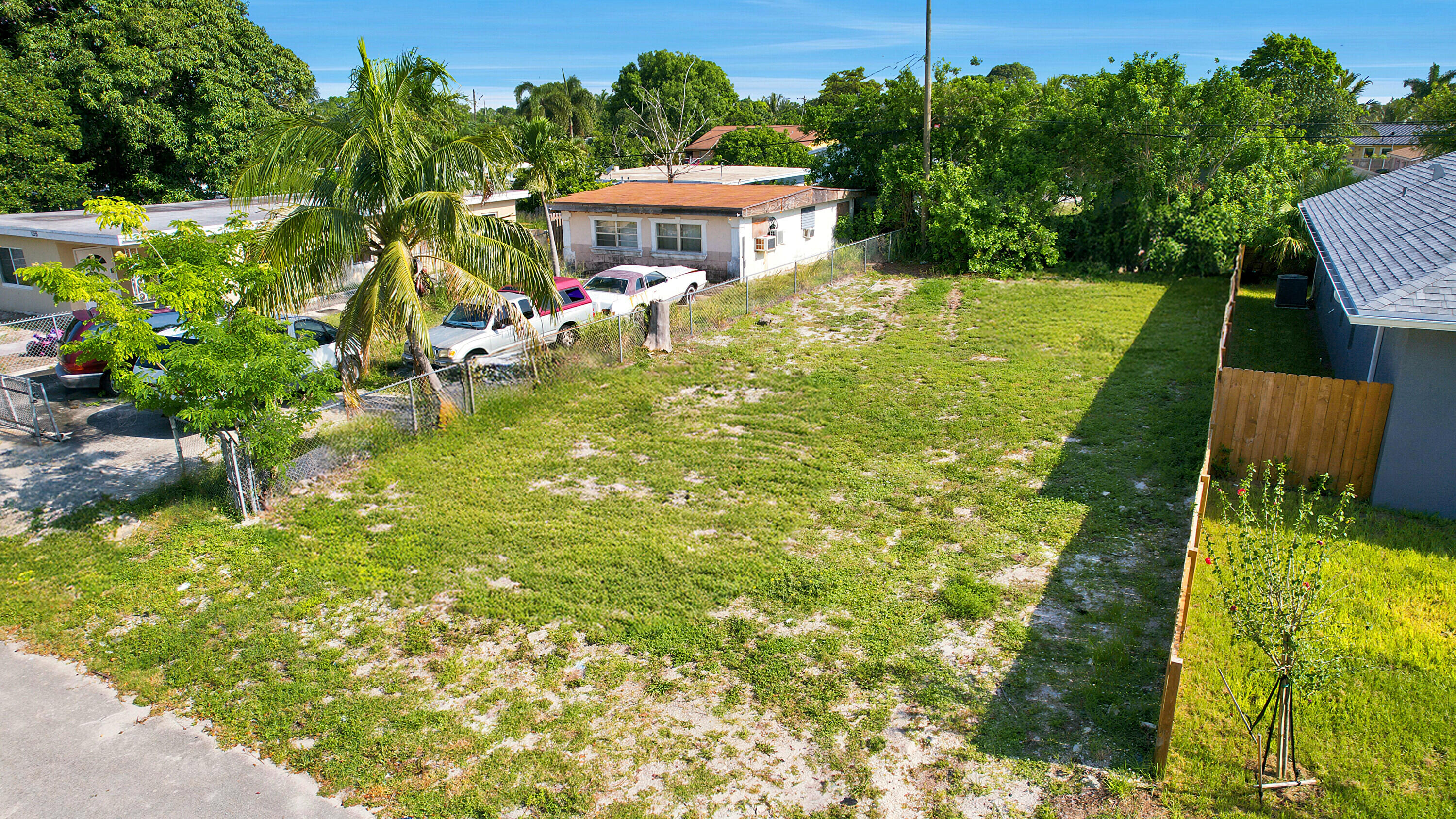 1141 Peak Road Property Photo 1