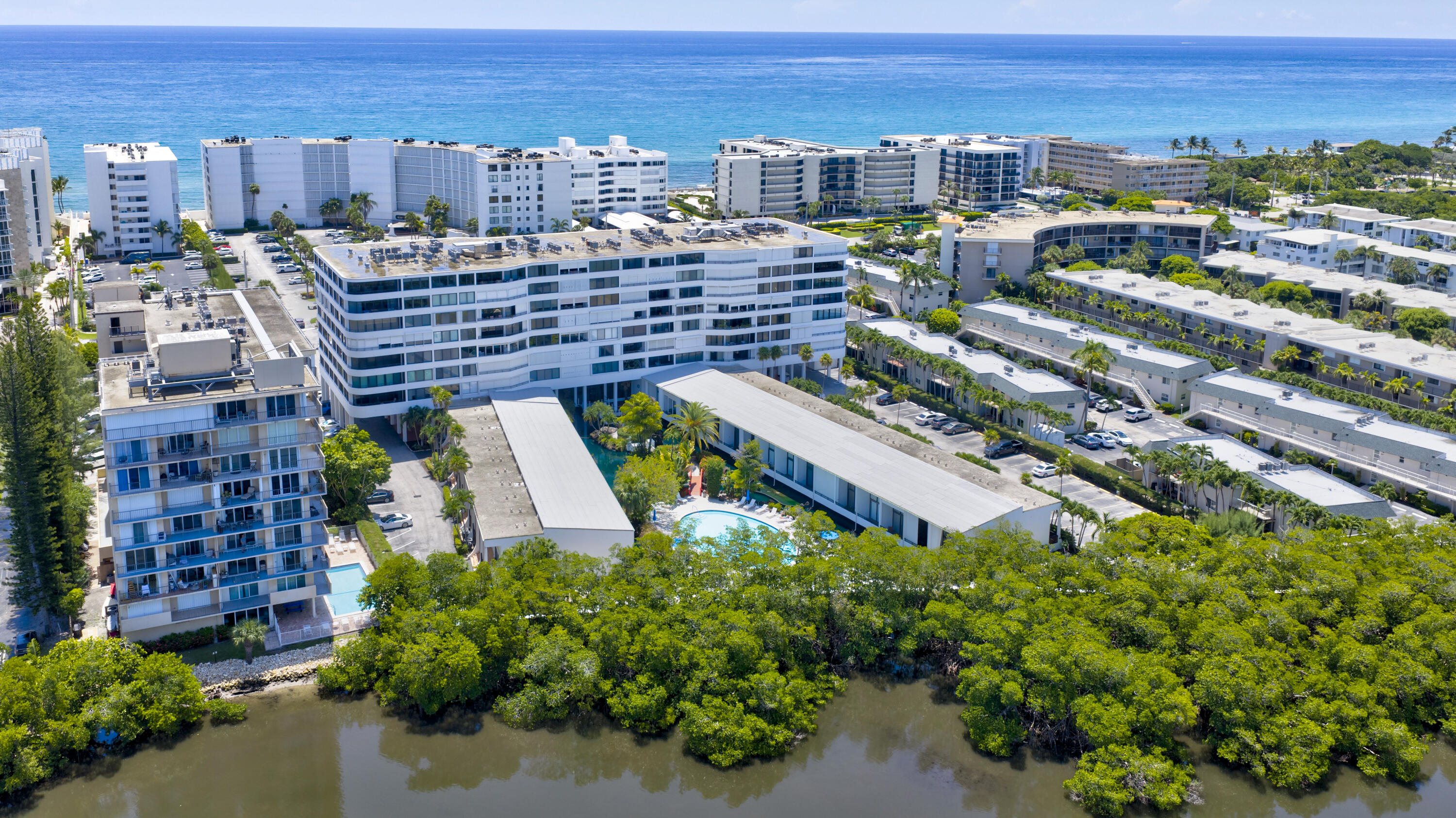 3589 S Ocean Boulevard 26 Property Photo 20