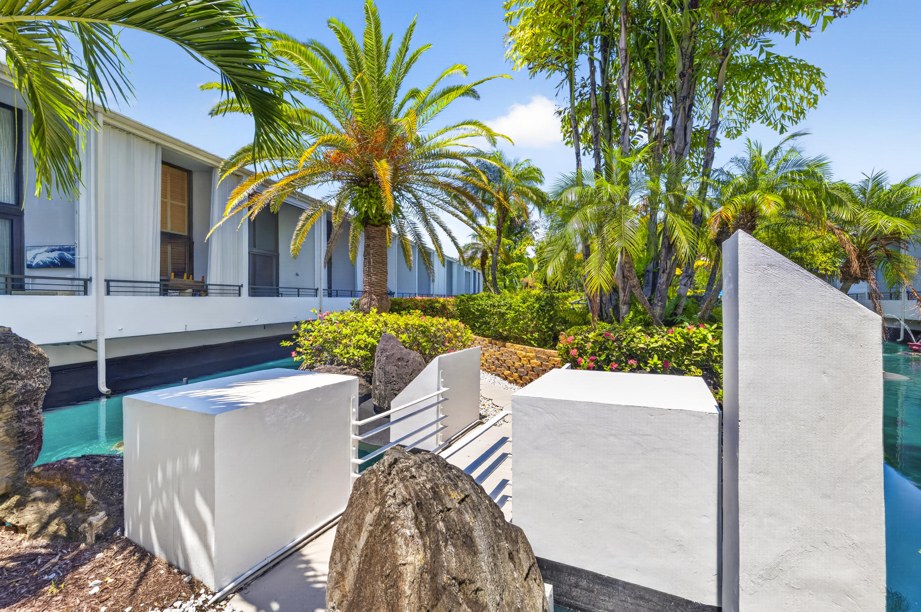 3589 S Ocean Boulevard 26 Property Photo 55