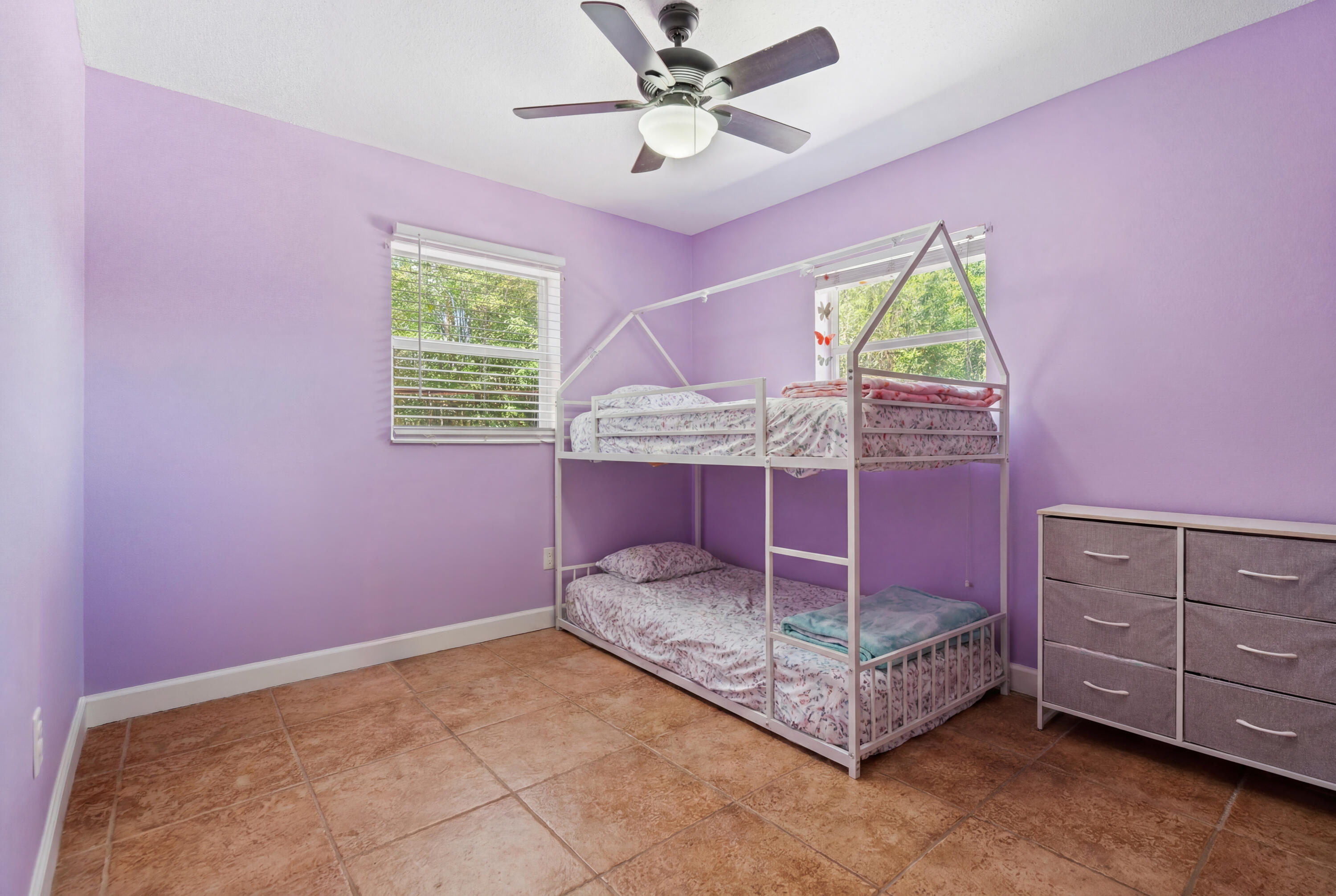 520 Se Dolphin Drive Property Photo 19