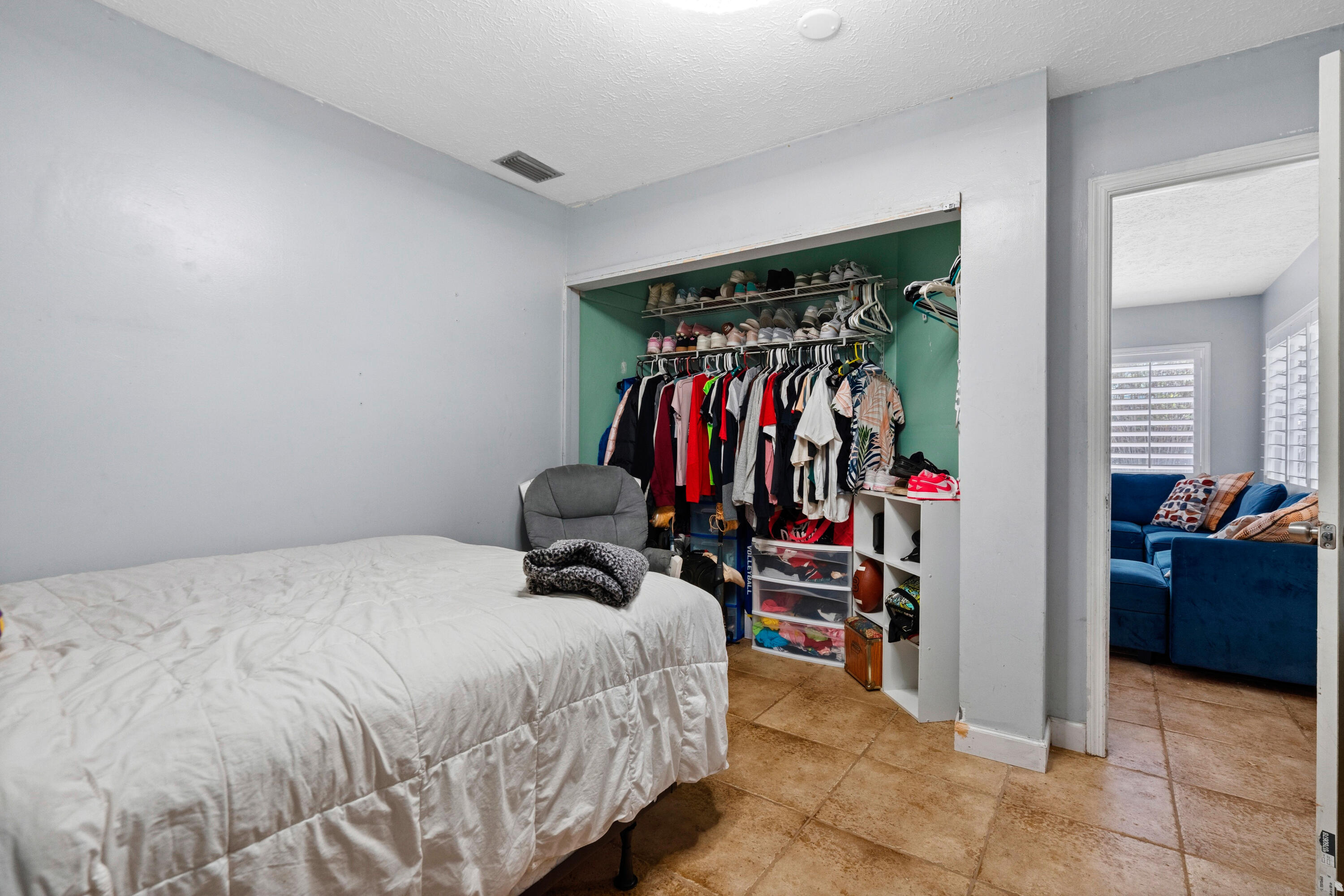520 Se Dolphin Drive Property Photo 23