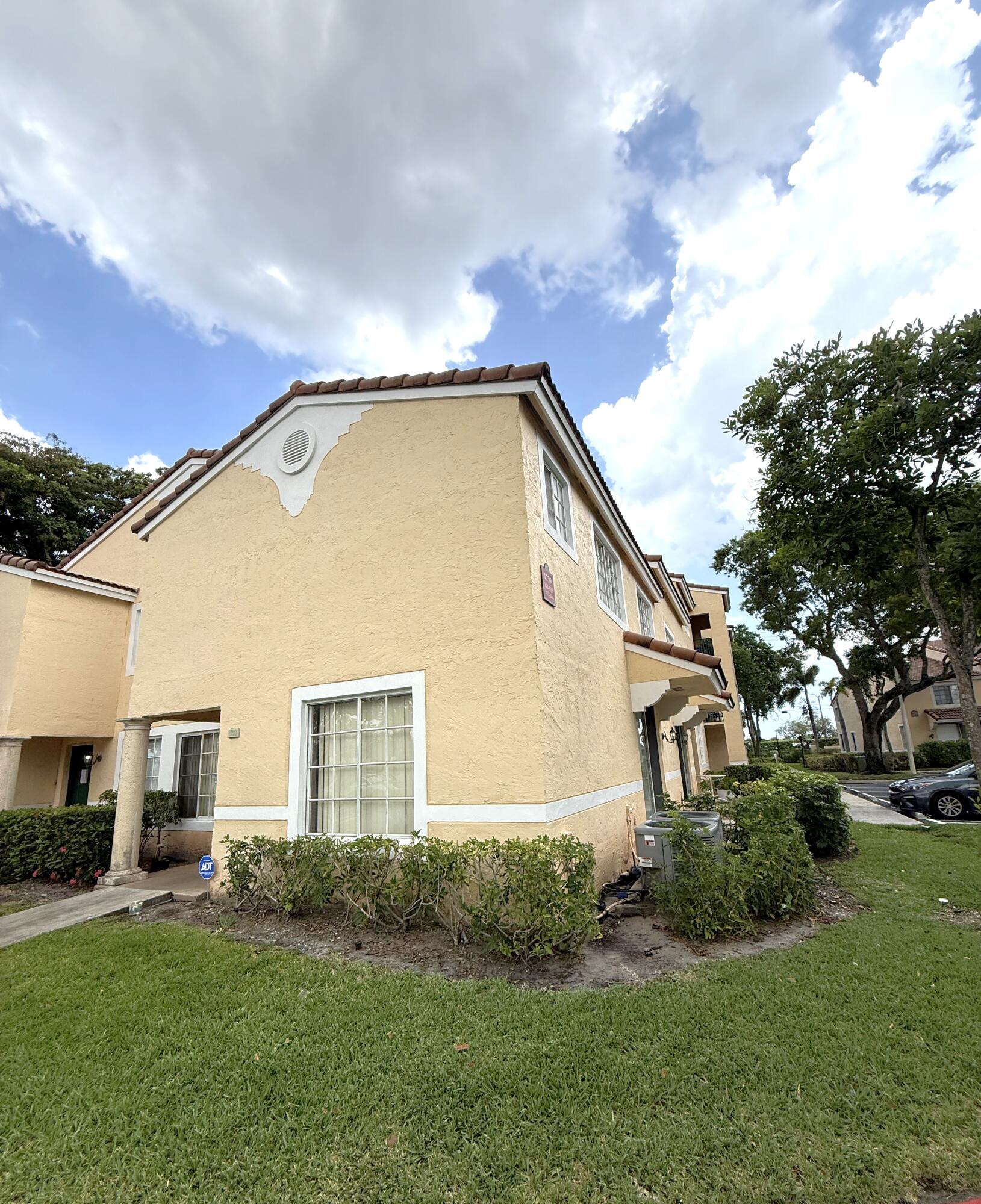 1739 Village Boulevard 101 Property Photo 2