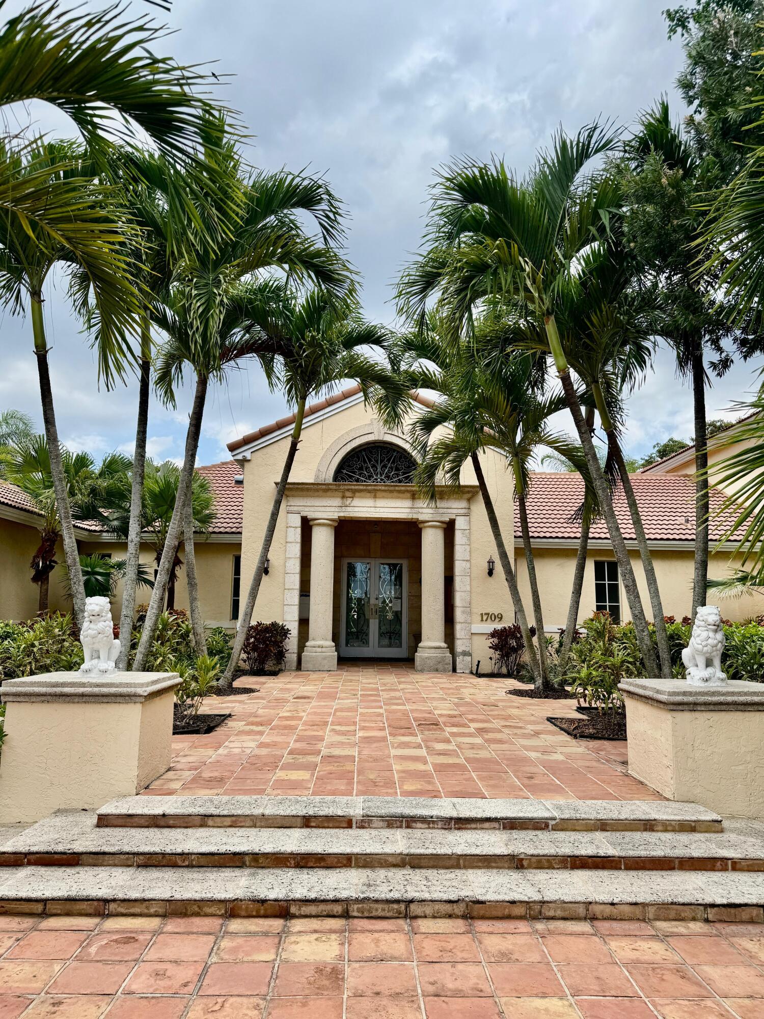 1739 Village Boulevard 101 Property Photo 10