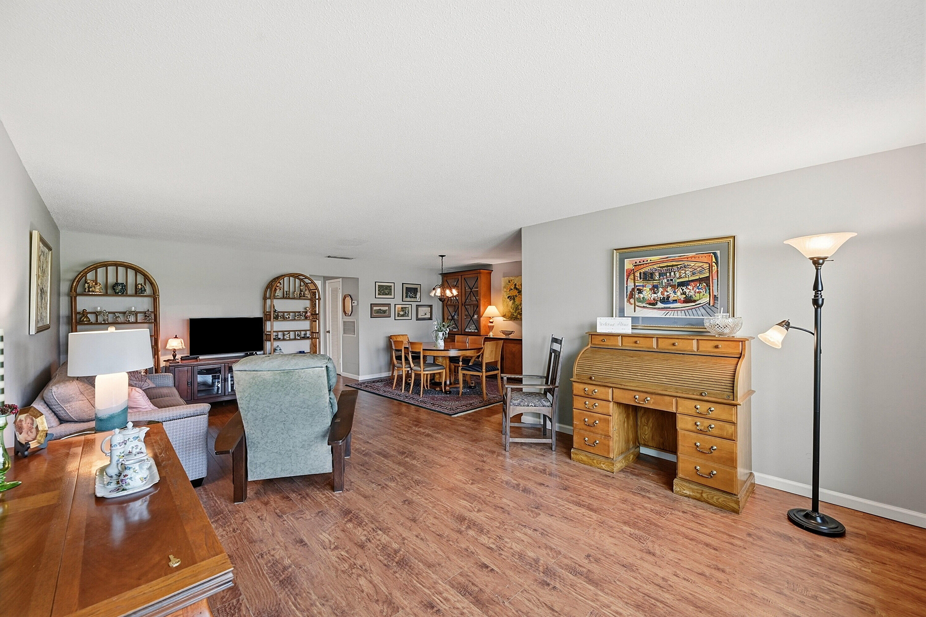 295 High Point Boulevard B Property Photo 4