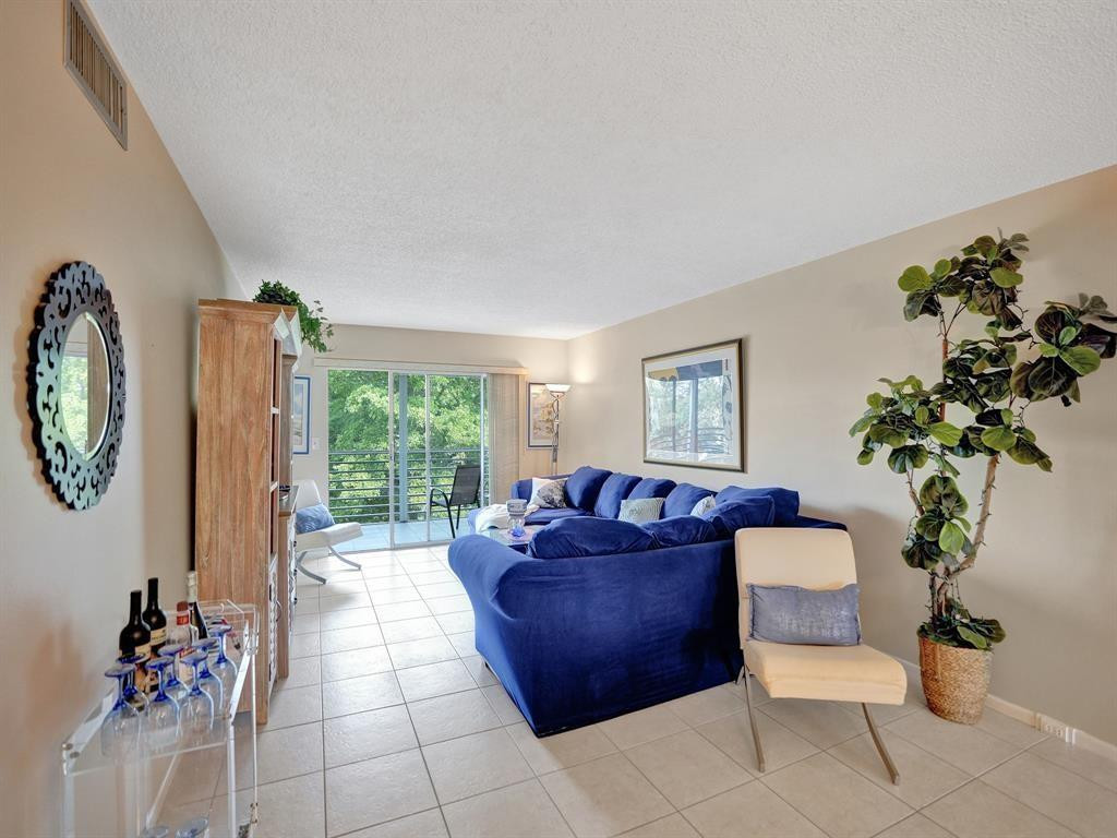 2003 Granada Drive C4 Property Photo 2