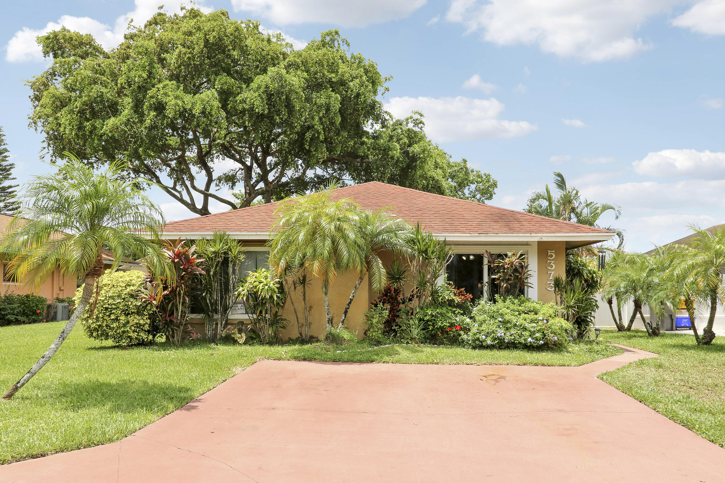 5373 Gene Circle Property Photo 1