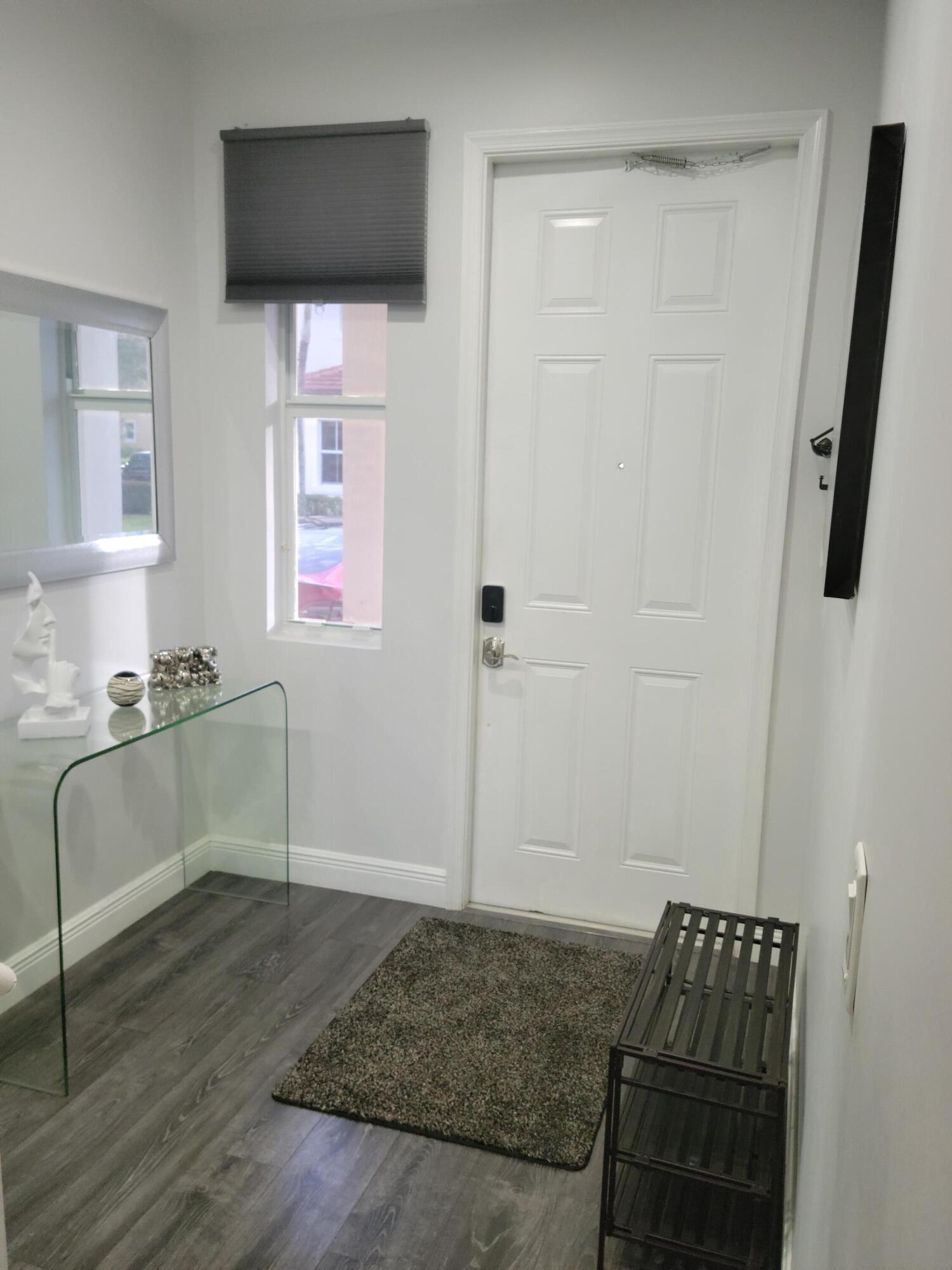 6960 Long Pine Circle Property Photo 2