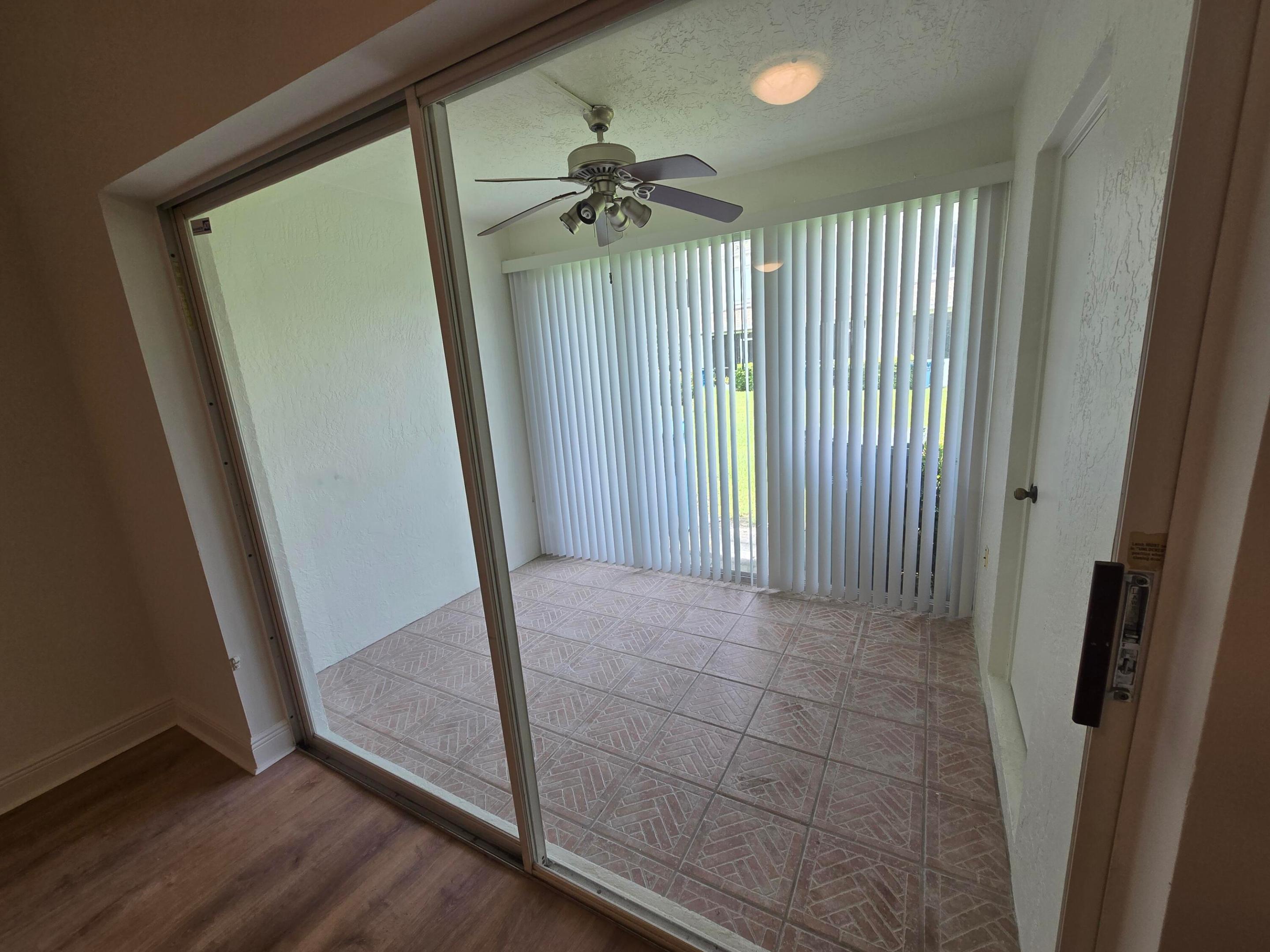 78 Simonton Circle Property Photo 2