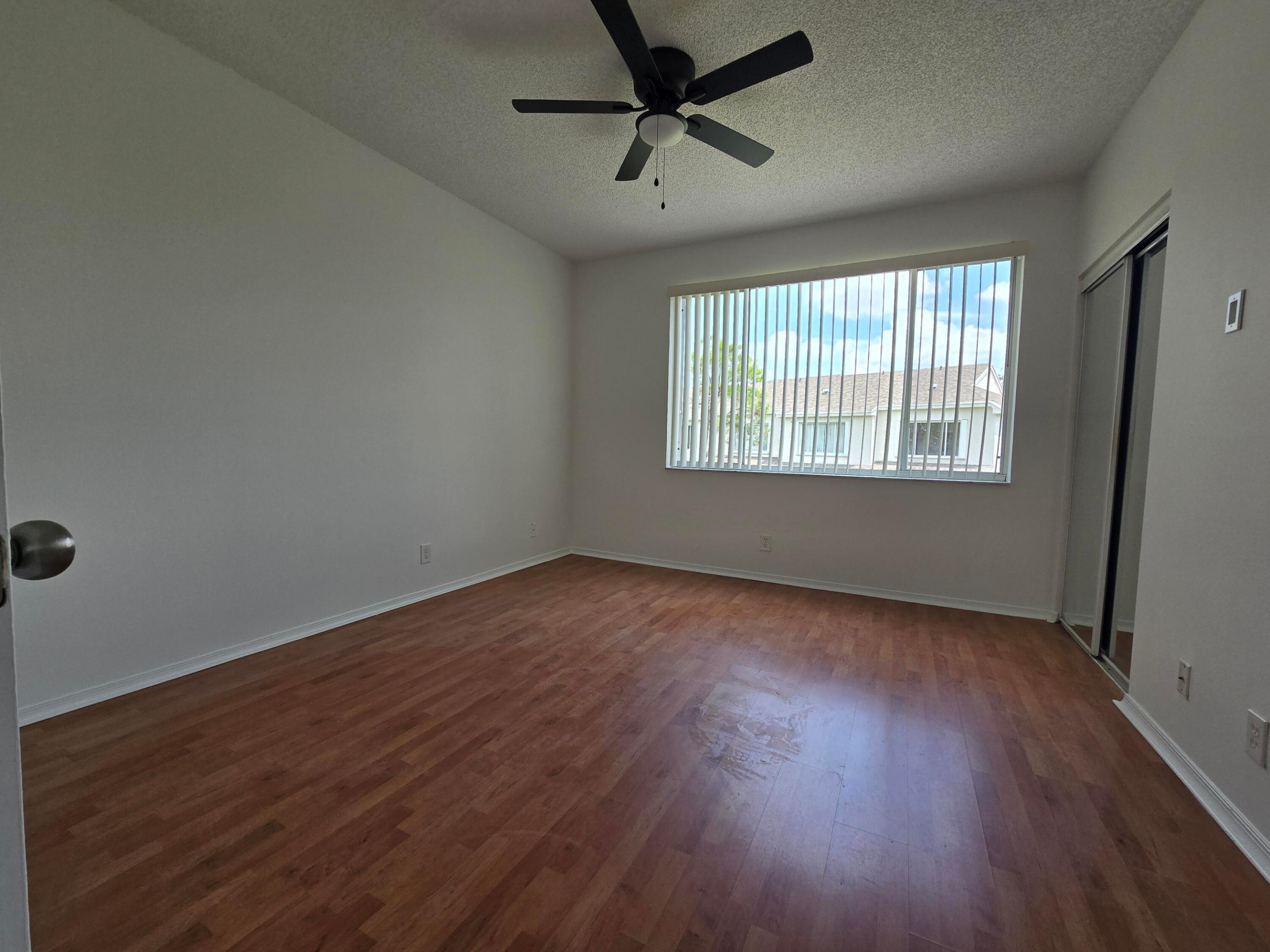 78 Simonton Circle Property Photo 13