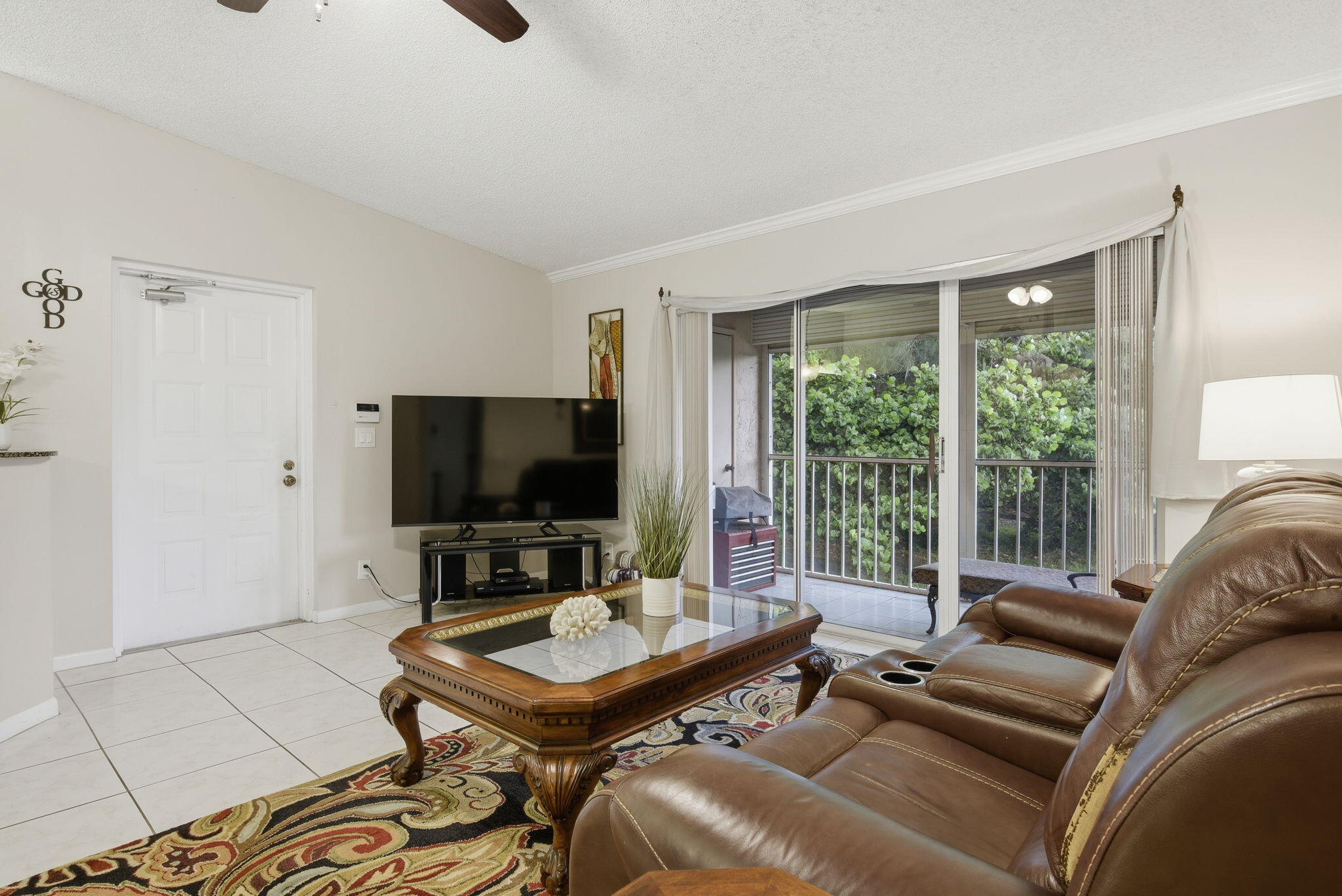 13811 Oneida Drive F2 Property Photo 6